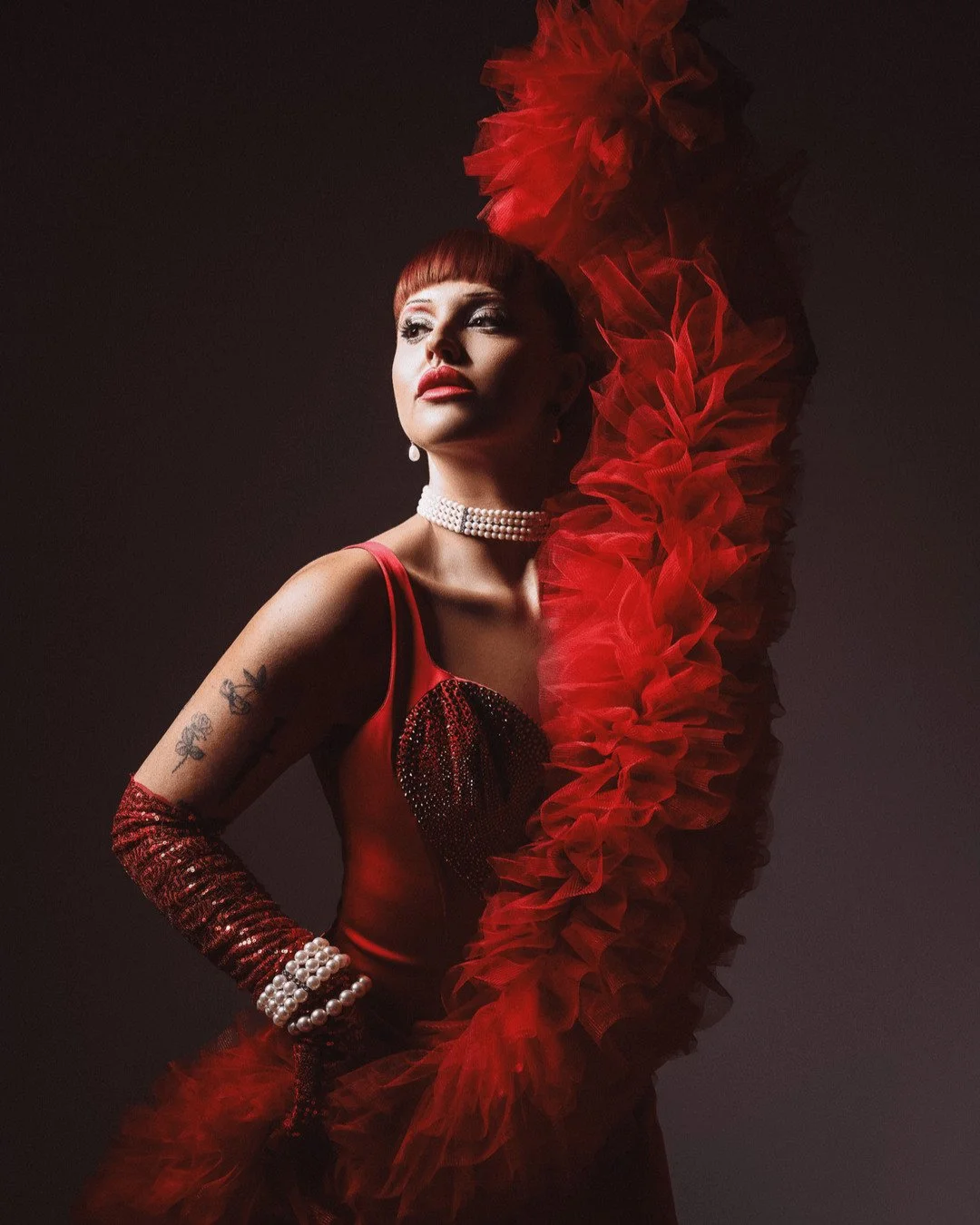 Makayla, our resident hair and makeup artist, stepped into the spotlight for a burlesque photo shoot, capturing the essence of empowerment and artistry. 

What does empowerment mean to you?

#EmpoweringThroughArt #BurlesqueBeauty #Studio1000Story #Ar