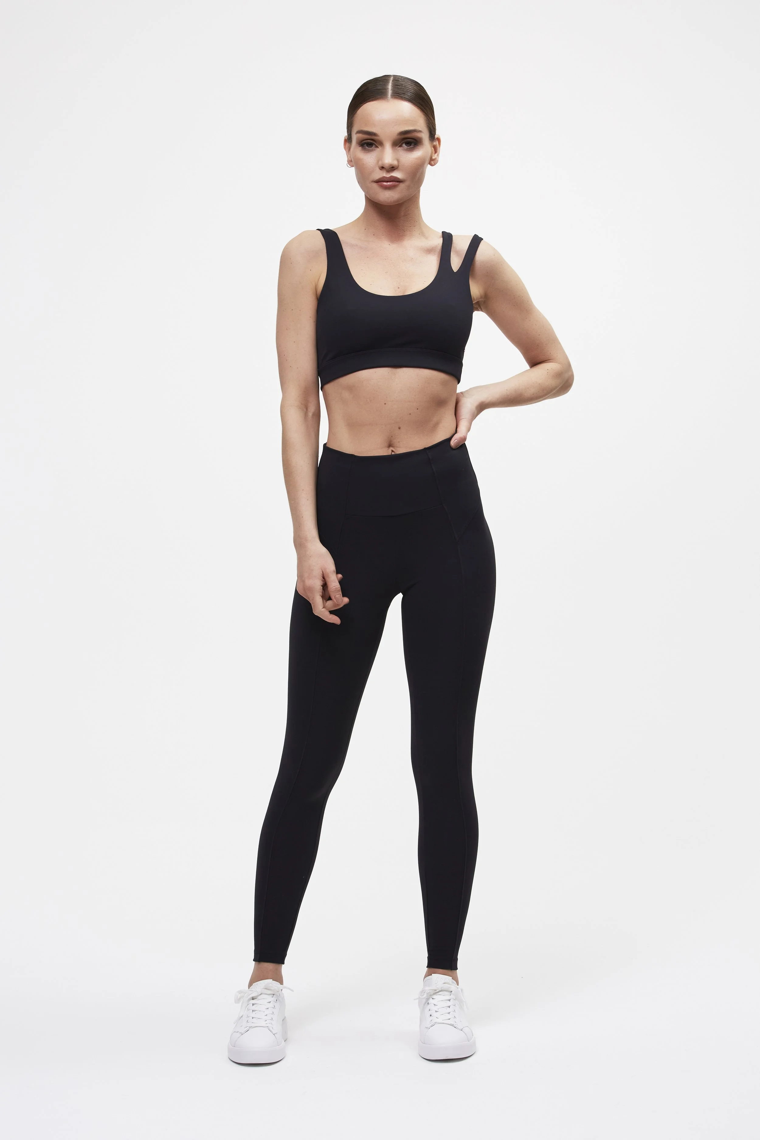 11511EIM00_Camden_KarlieLegging_BlackCat_0357.jpg