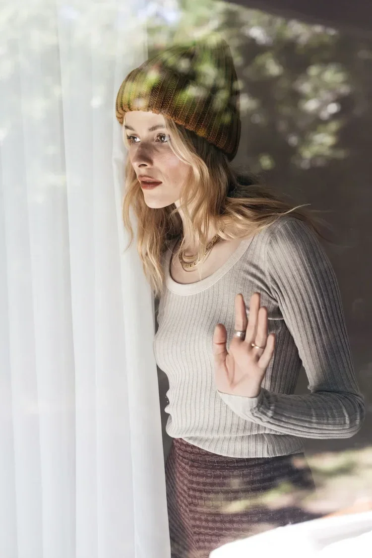 project-social-t-whats-the-scoop-washed-rib-long-sleeve-mw-ginger-root-0009.webp