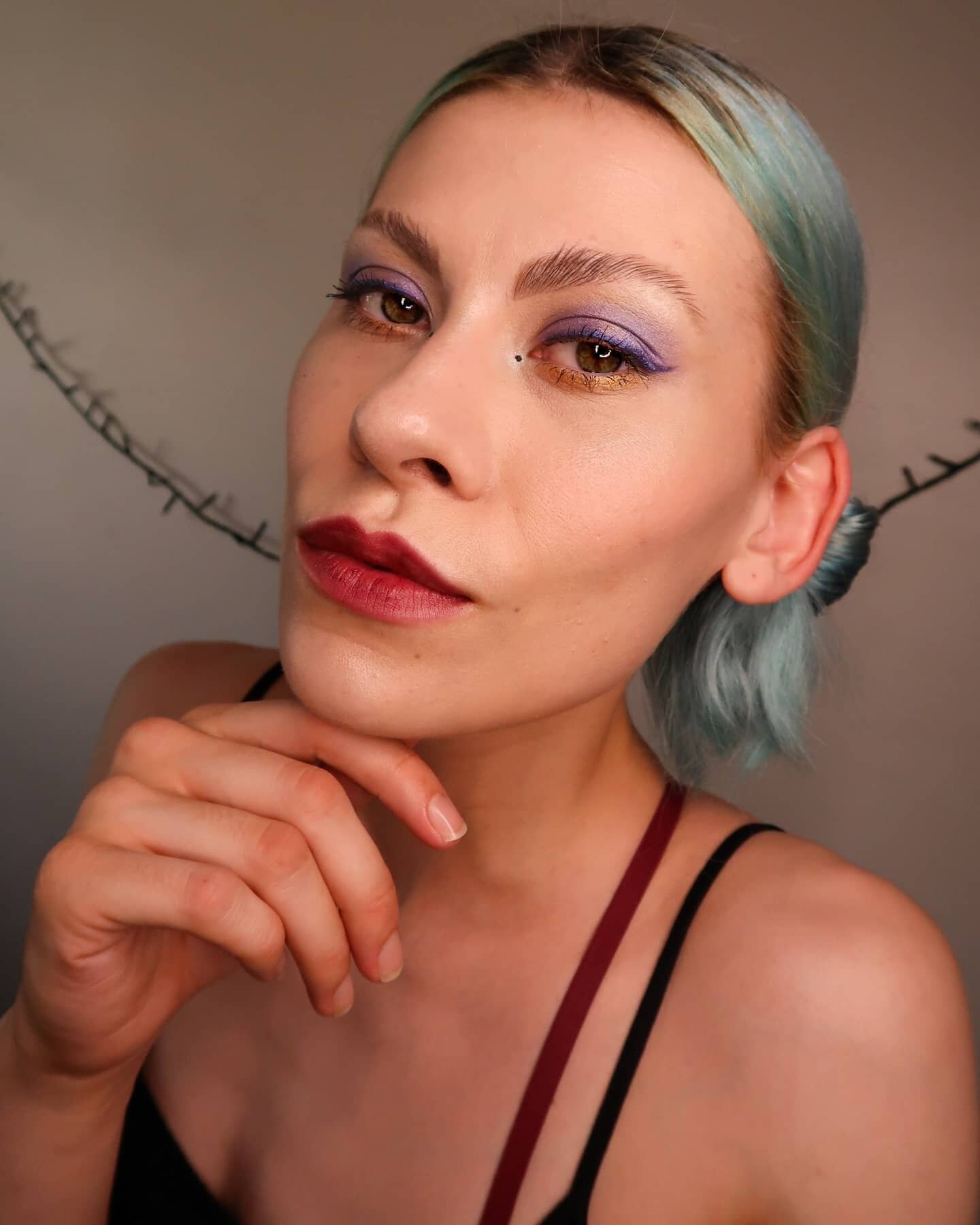 Been playing around with some gorgeous new eyeshadows I bought from @fairypantsuk via @etsyuk 🤗
They are vegan, all natural and come in the cutest eco friendly jars! 
.
.
.
#vegannotboring #vegancosmetics #veganmakeup #crueltyfreemakeup #ethicalbeau