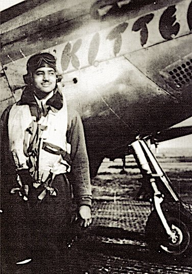  Here’s a famous wartime photo of Charles McGee with his P-51 “Kitten”, his affectionate nickname for his wife, Frances.&nbsp; 