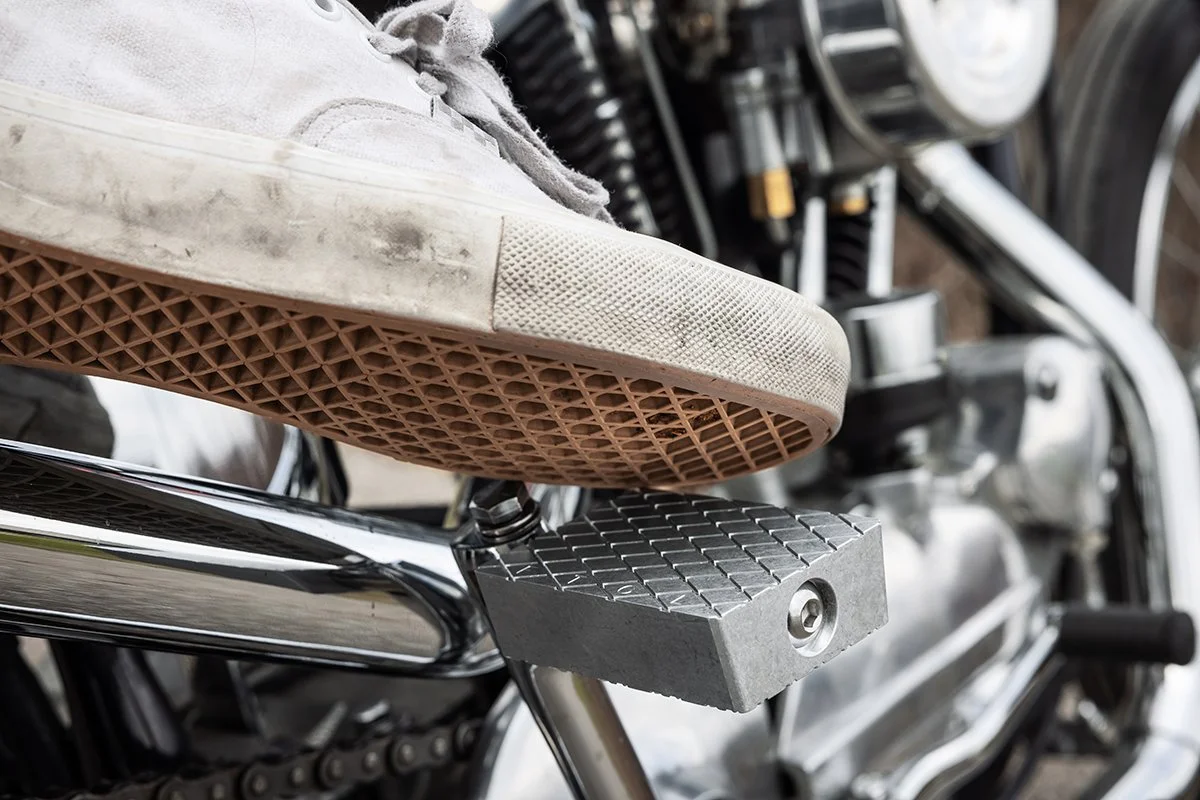 018246-FTCL-KiCK-FLiP-Kicker-Pedal-For-Harley-Davidson-Motorcycles-4131.jpg