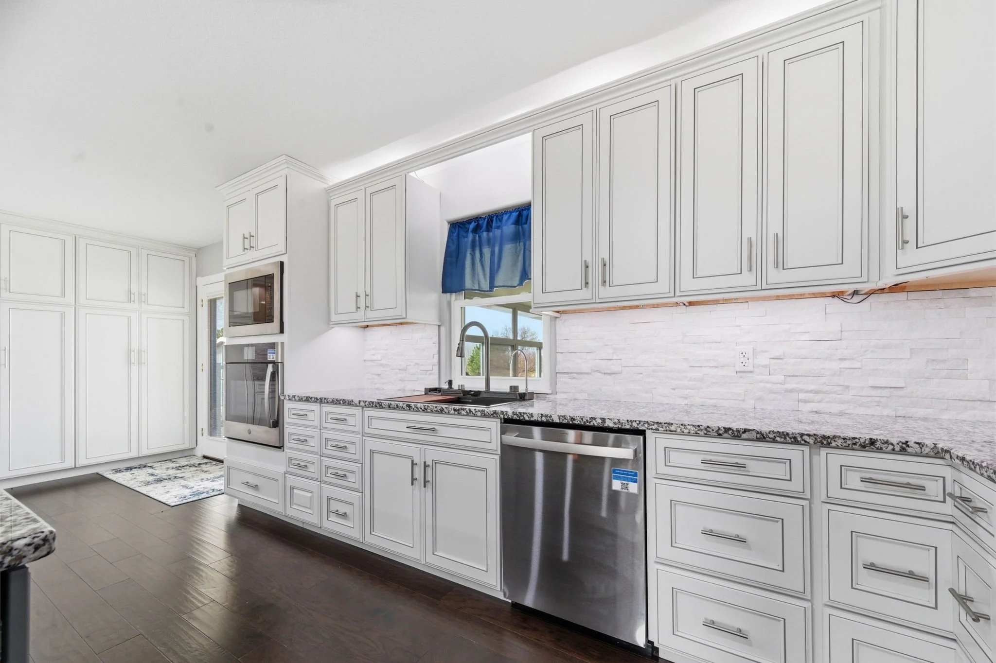 15-235 N Tyler Rd-15.jpg