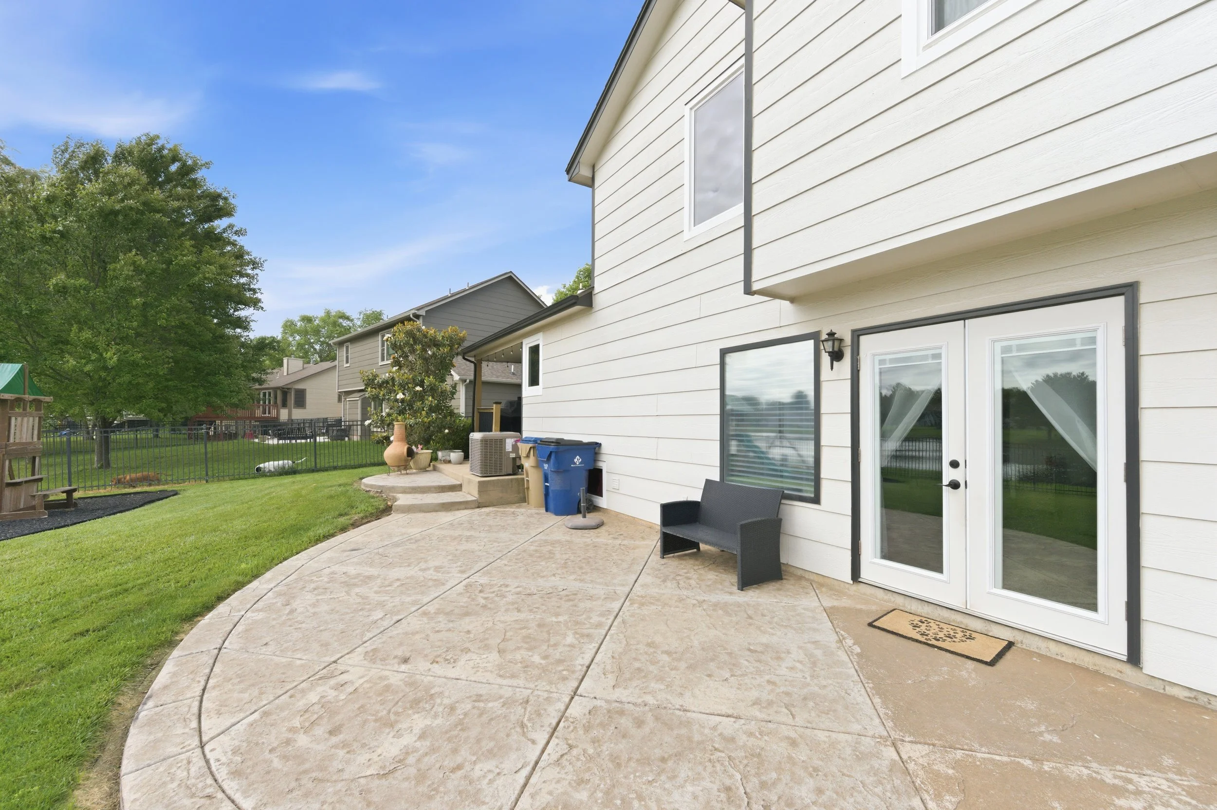 41-626 N Bay Country St-41.jpg