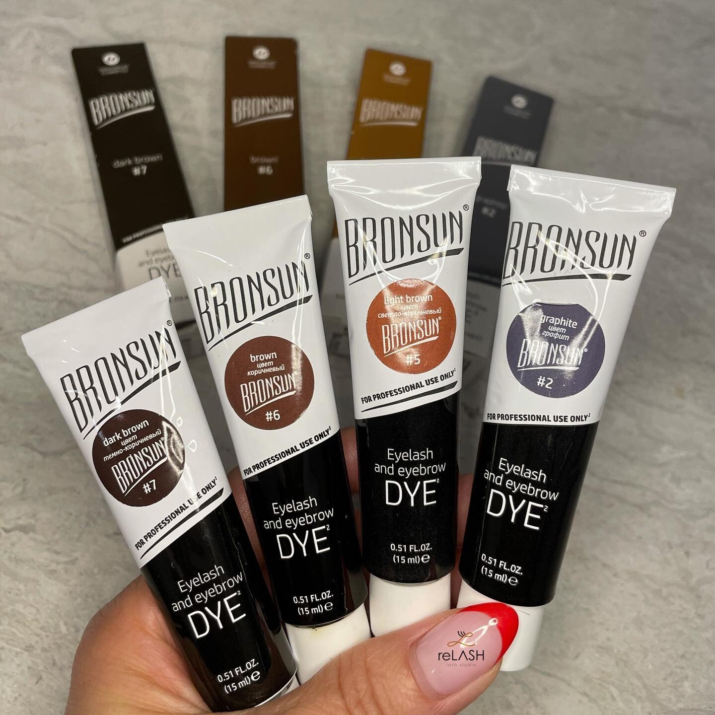 Bronsun Hybrid Tint the first extra long lasting eyebrow and eyelash gel dye with henna effect now available! 

Have you been wanting to try this product and have questions? Feel free to ask in the comments 🙂

Are you a lash or brow artist looking t