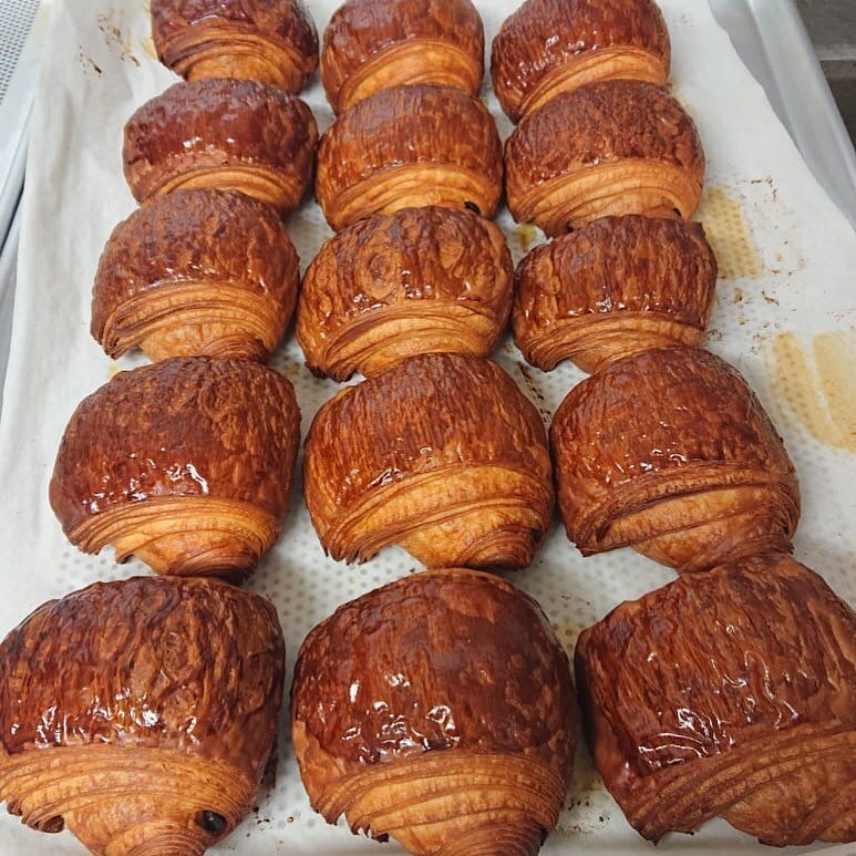 Cute little army

#painauchocolat #frenchpastry #frenchpastries #viennoiseries #instafood #baking #yummy #homemade #sweet  #bakery #delicious #pastry #foodphotography #tasty 
#eat #eeeeeats #gourmandise #patisserie #food #foodie #instagood #love
#wel