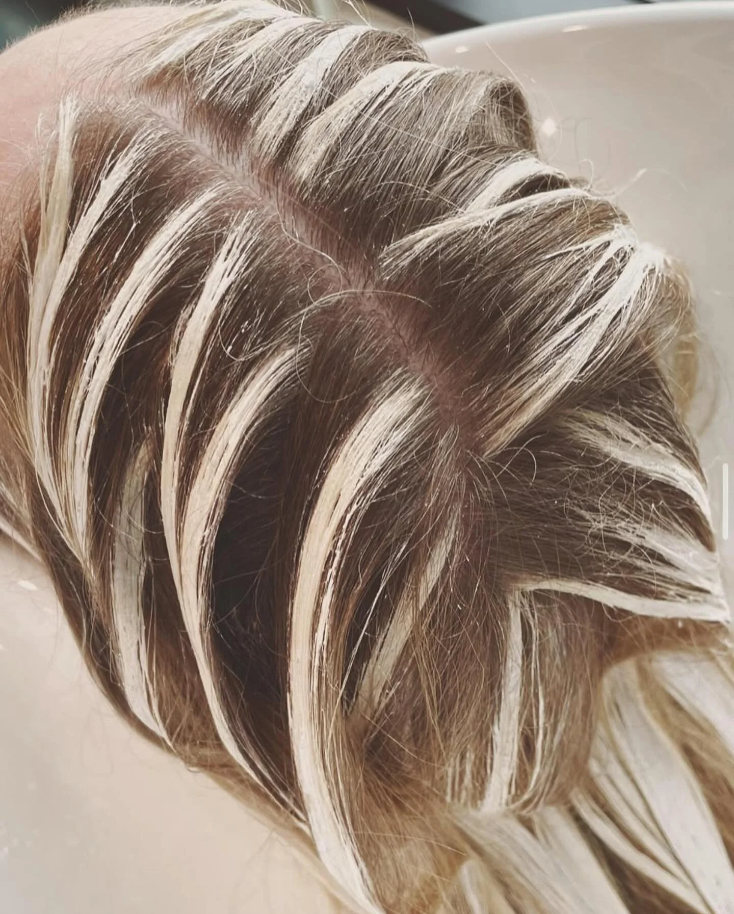 🌿✨ Every client is a different canvas ✨🌿

That&rsquo;s the beauty of what we do &mdash; no two heads of hair are ever the same. There&rsquo;s an art in honoring the hair that grows uniquely for each person who sits in my chair.

Cowlicks? We work w