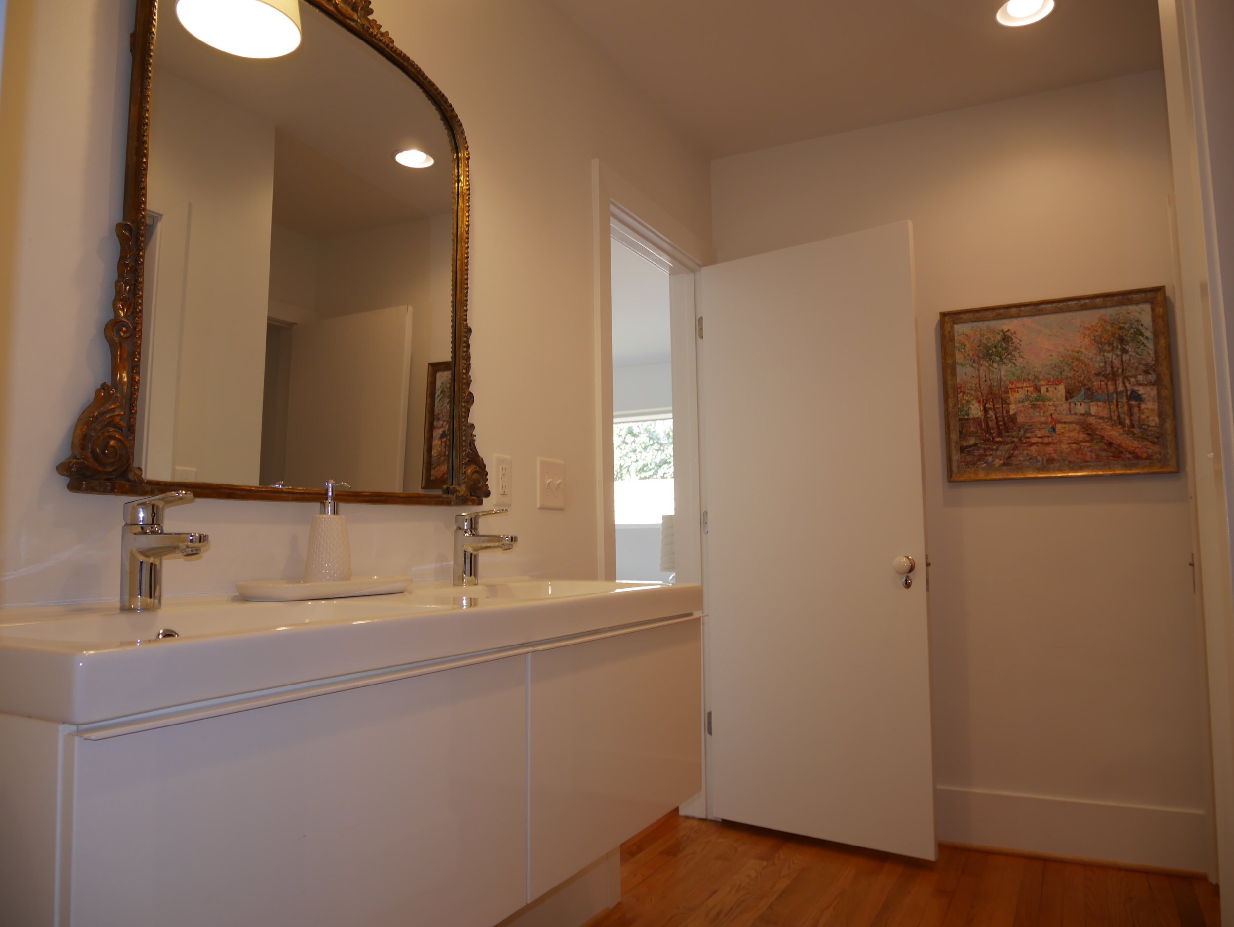 masterbath.jpg