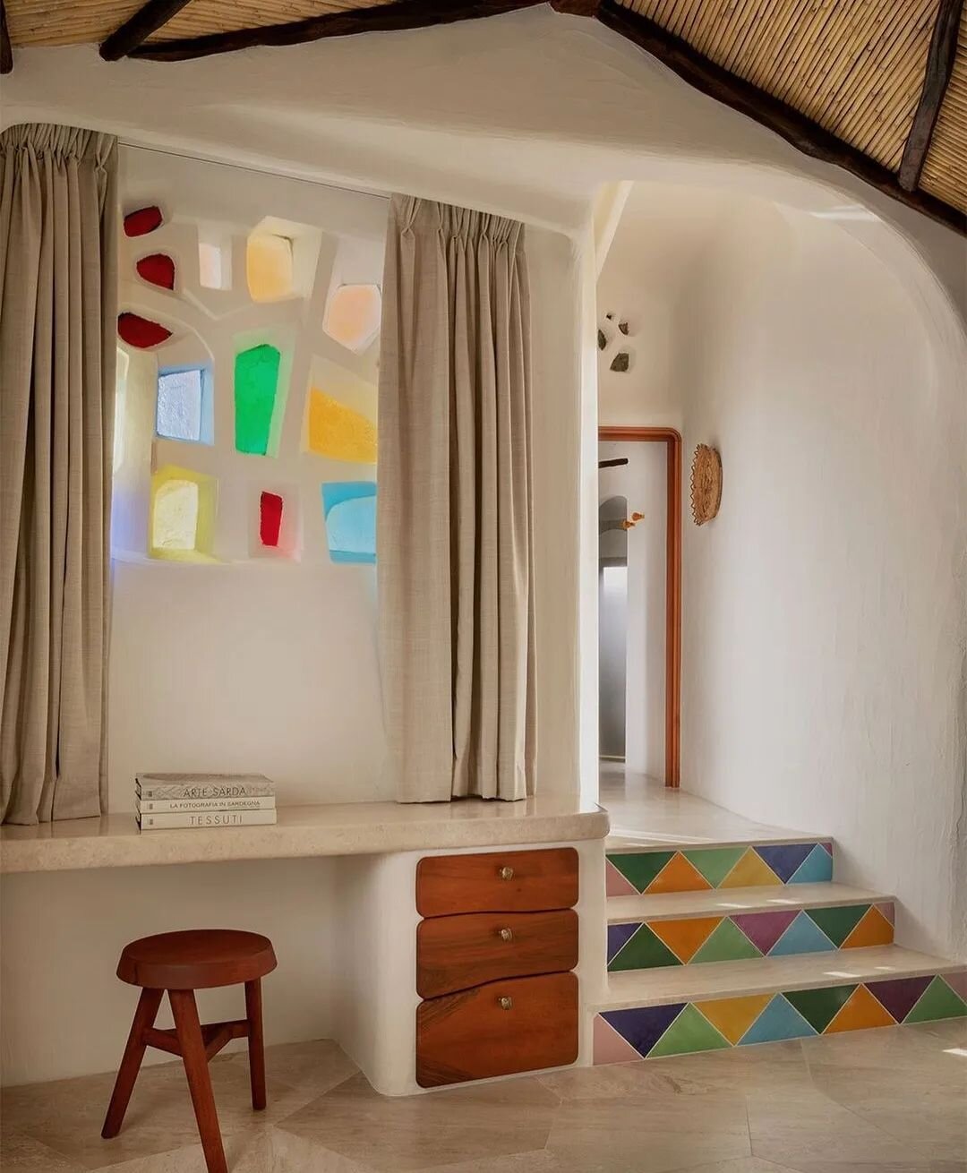 Tiled steps and stained glass inspo at @hotelcaladivolpe via @aconsideredspace