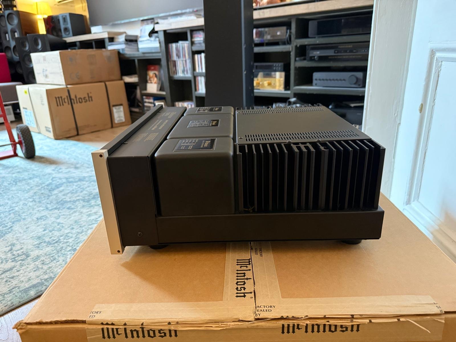 McIntoshMAC7200-4.jpg