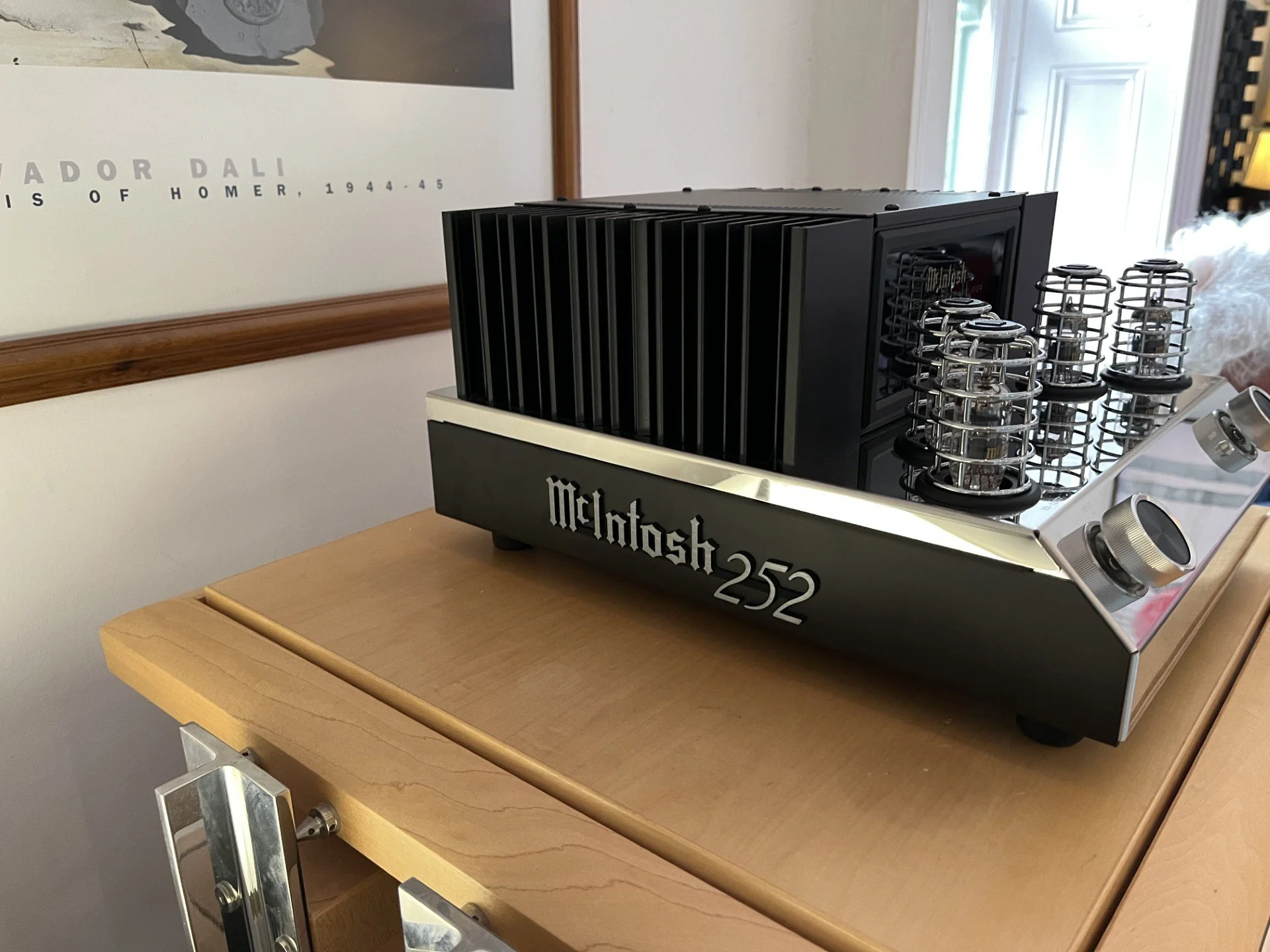 McIntosh252-5.jpg