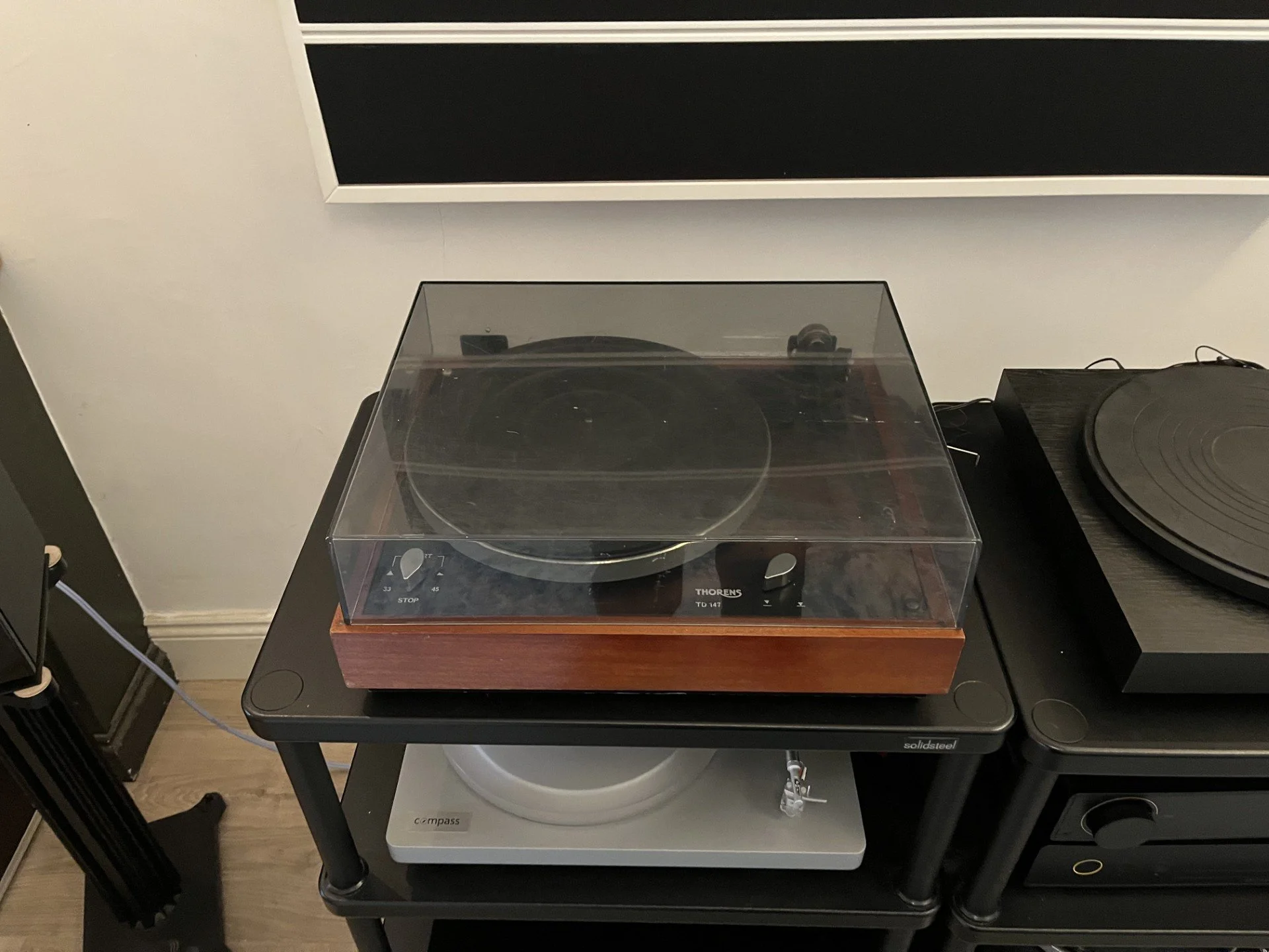 Thorens147-.jpg