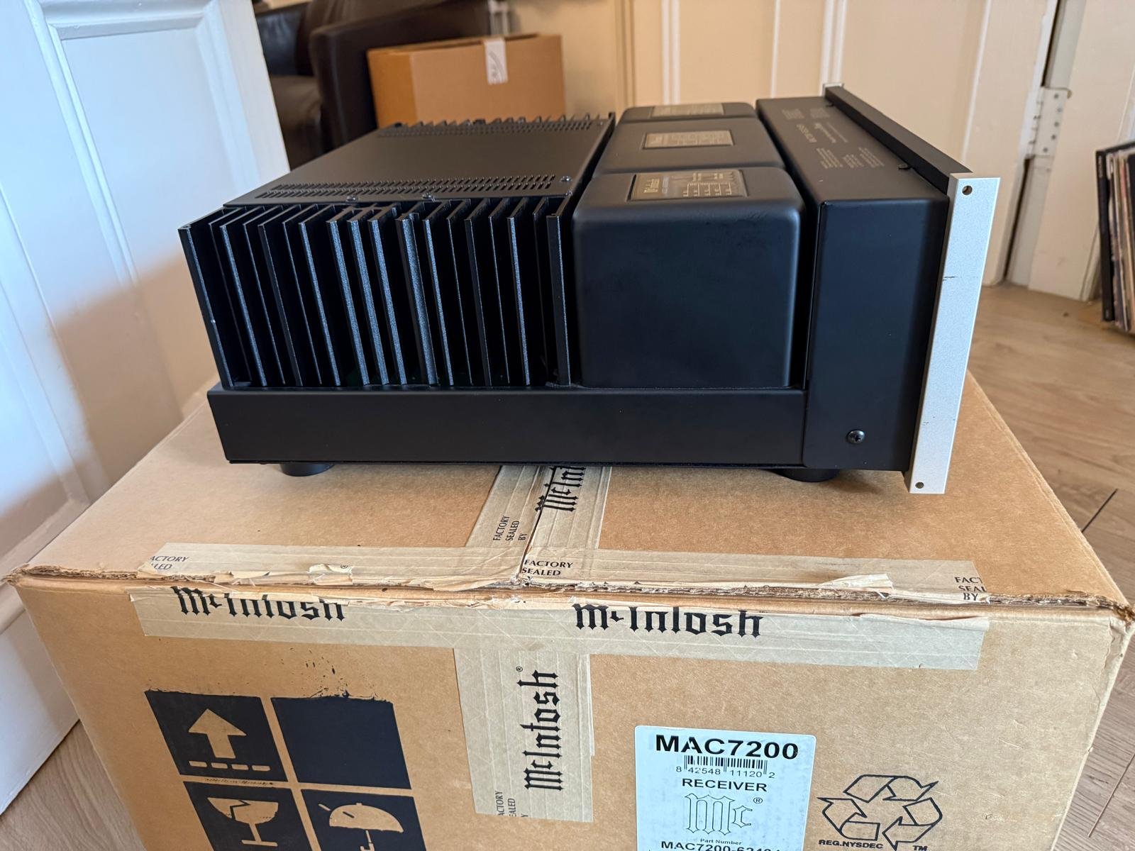 McIntoshMAC7200-3.jpg