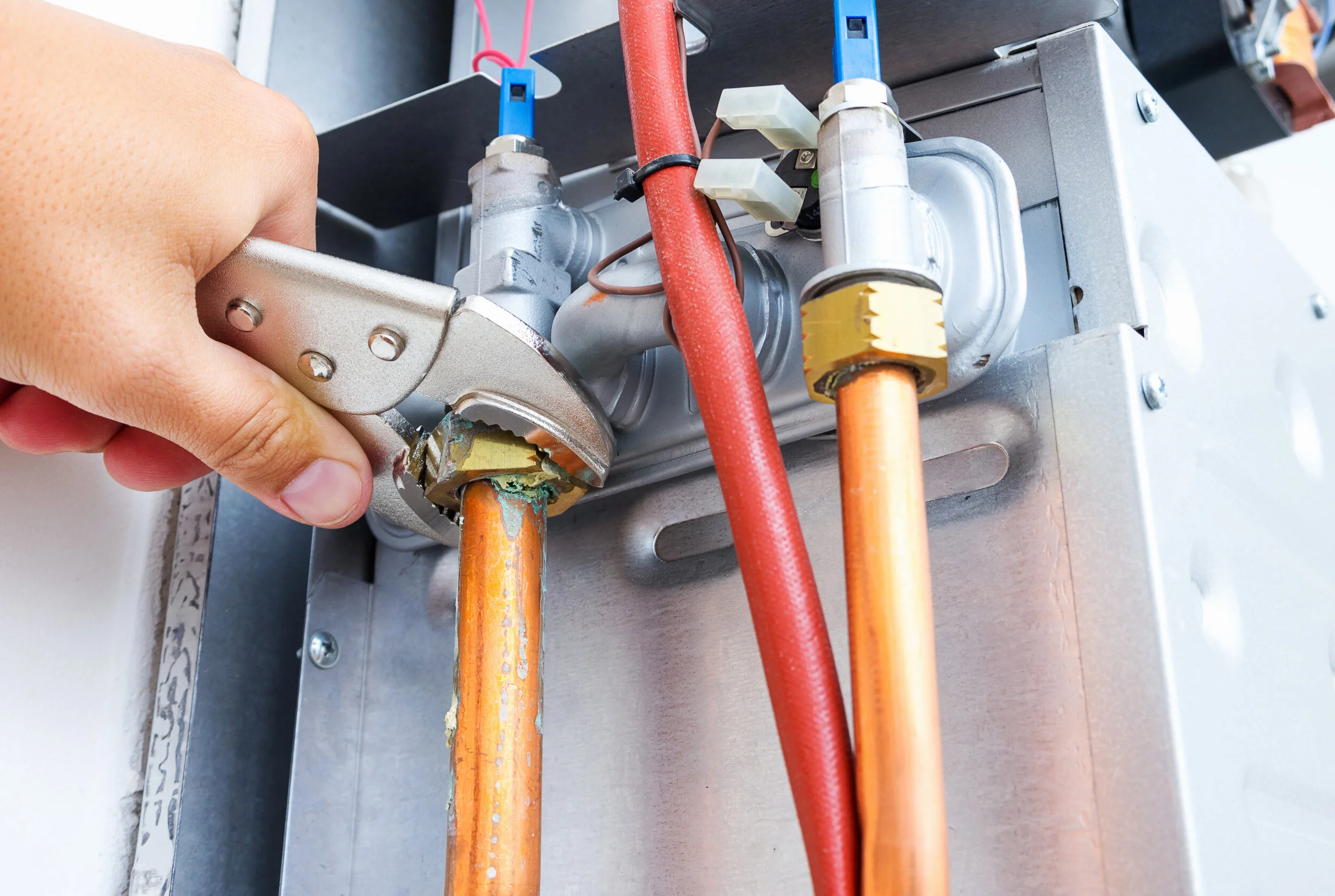 Repair gas boiler and solve problems with central heating system — Crescent  plumbing