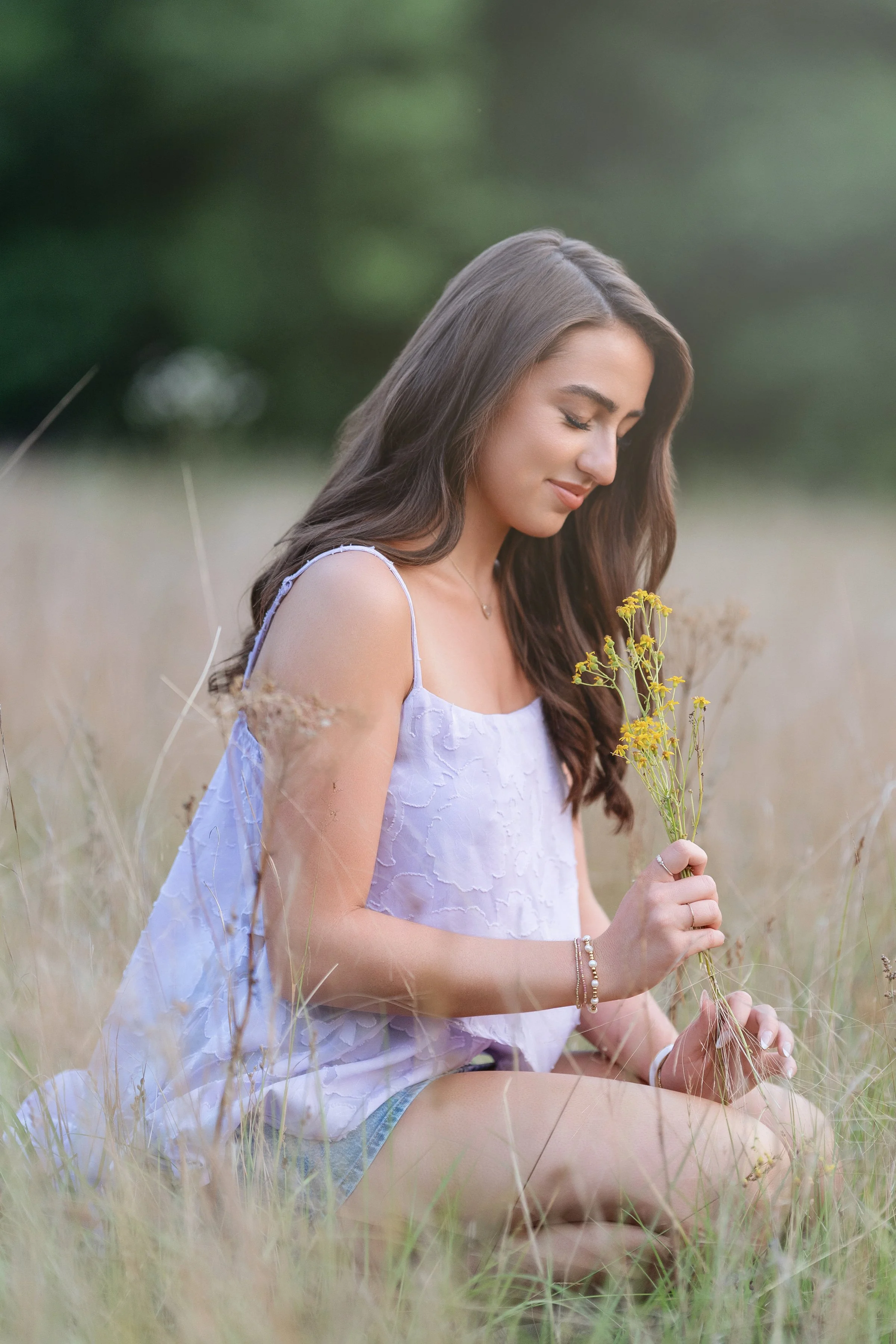 Myrtle Beach Senior Portrait Photogrpaher.
Senior year deserves to be captured beautifully. As a Myrtle Beach senior portrait photographer, I create natural, light-filled images that feel authentic, elegant, and timeless. Whether photographed along t