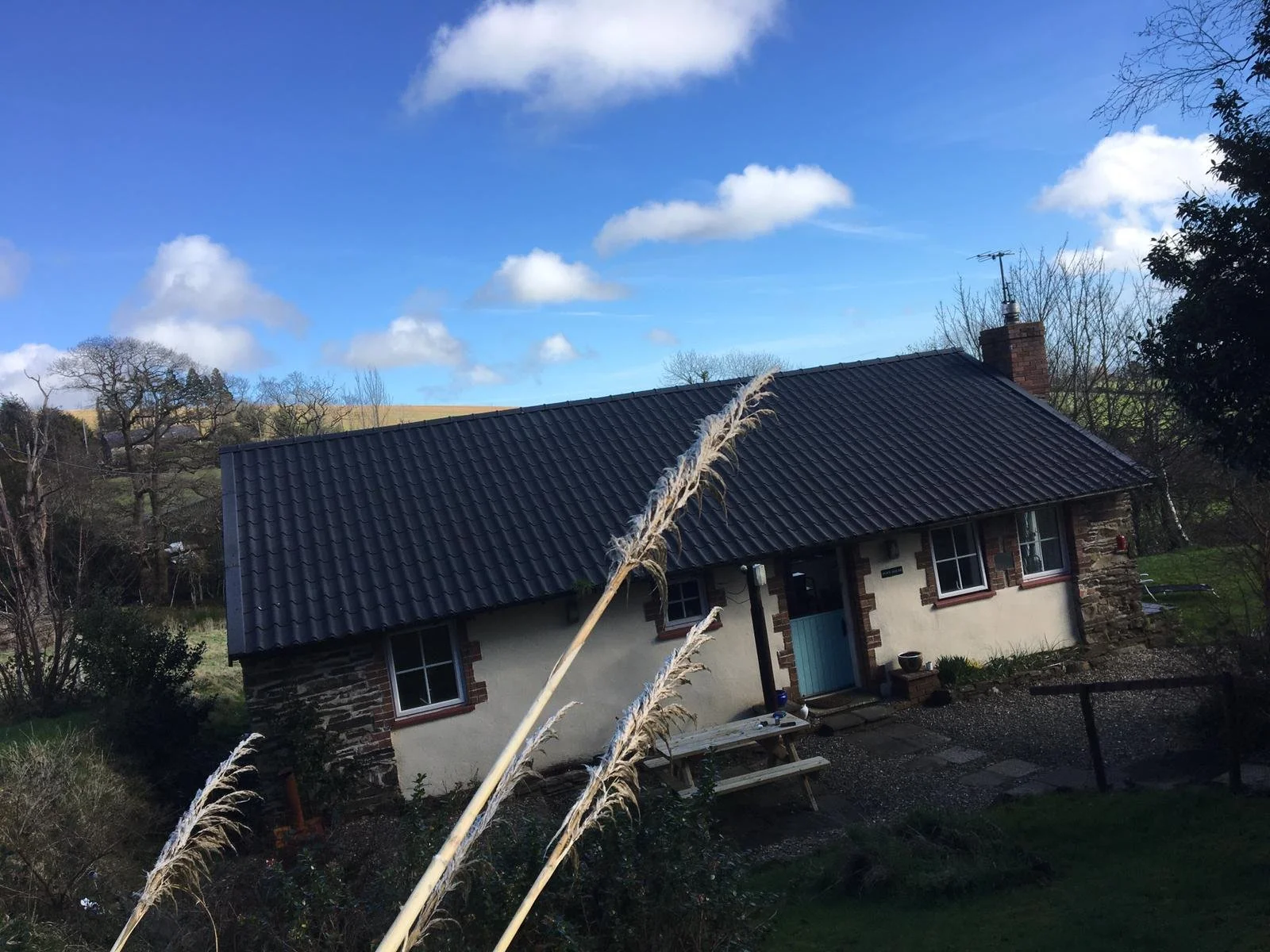 FACADE PONY HOUSE SHEEPWALK HOUSE.jpg
