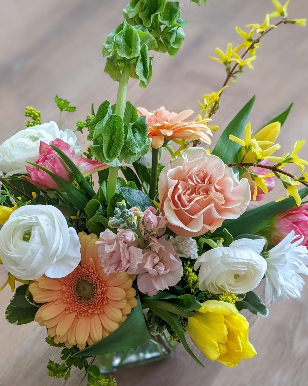 Ready for Easter 🐰💐🪴 We've got beautiful fresh flowers, gorgeous plants, books for all ages, and all the sweet treats to fill your baskets.
Store is open this weekend Thu &amp; Fri 12-6 &amp; Sat 10-4. 2139 Buffalo Rd, Gates. And you can preorder 