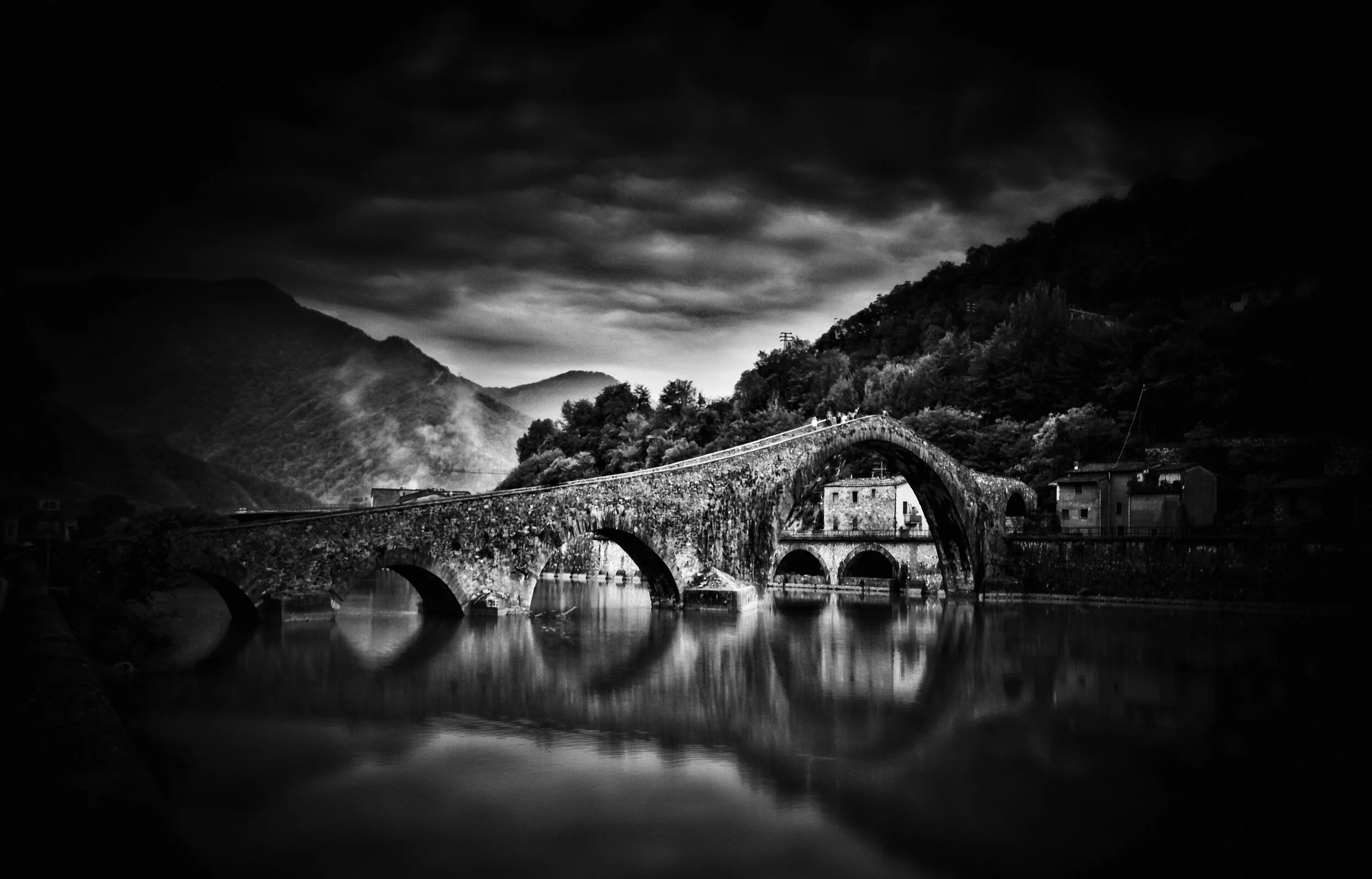 Ponte della Maddalena o Ponte del Diavolo, Borgo a Mozzano, Italien