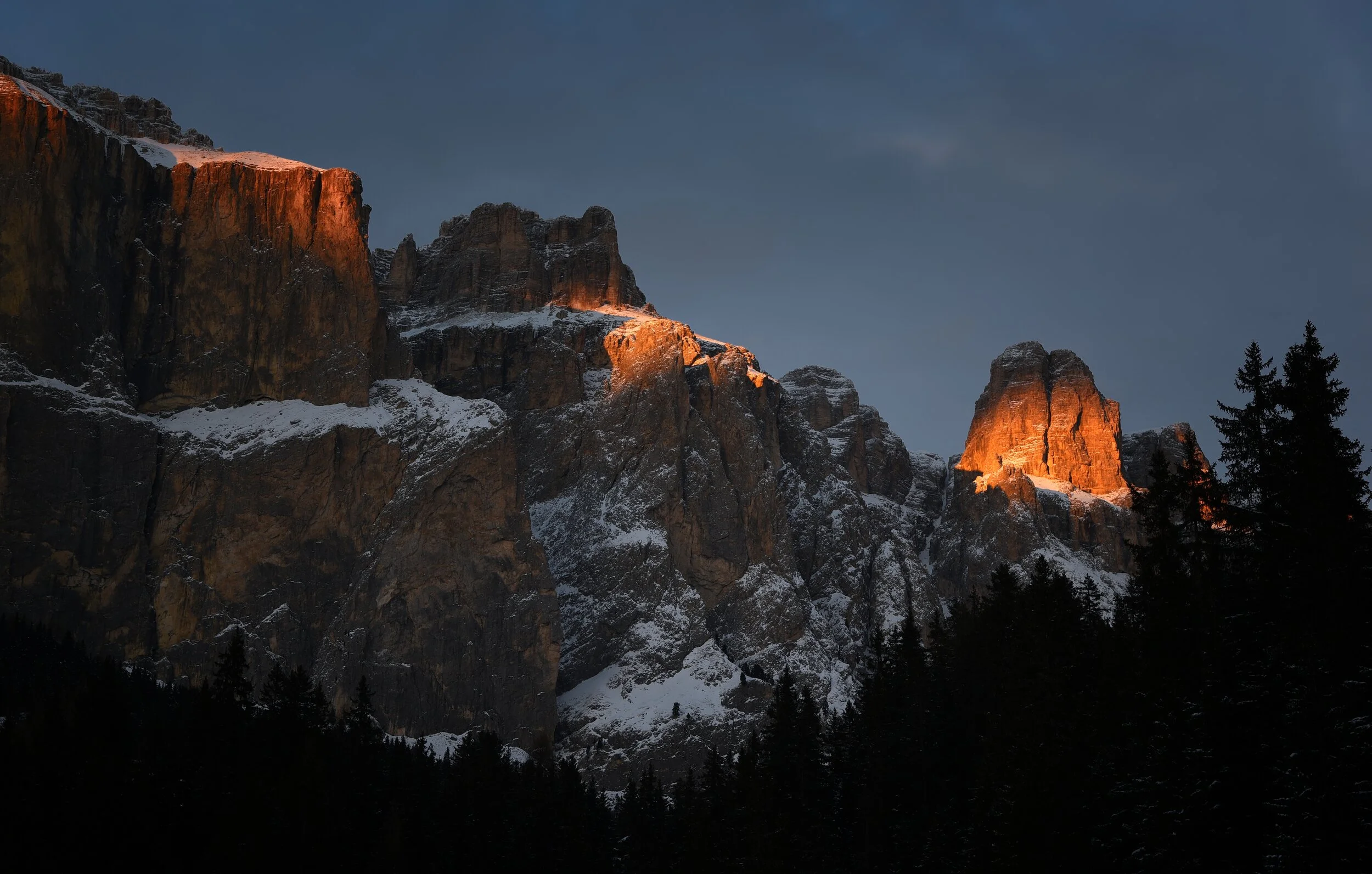 Verglühende Wintertage - Sass Pordoj, Dolomiten
