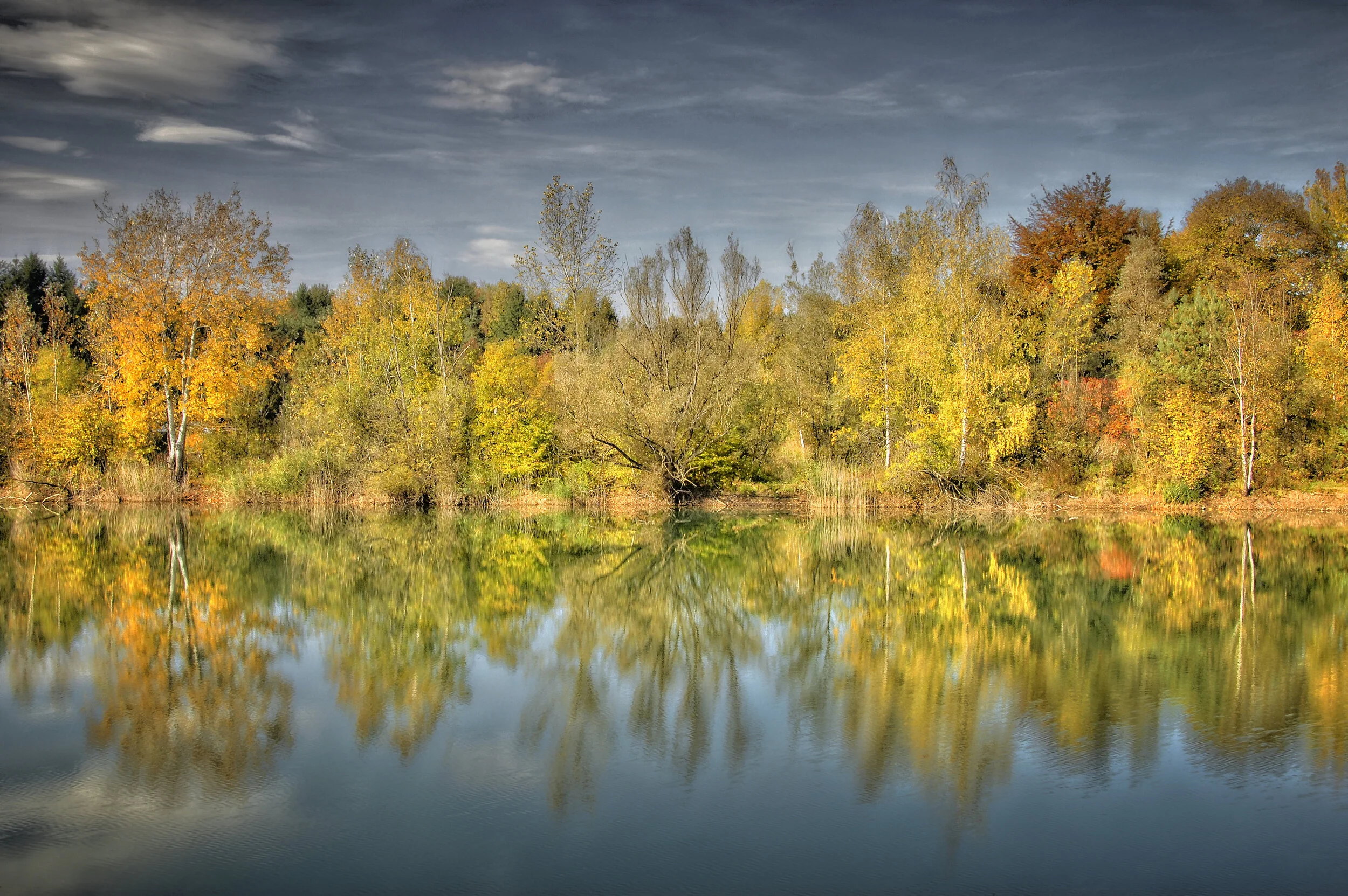Stillschweigend in Farben versunken