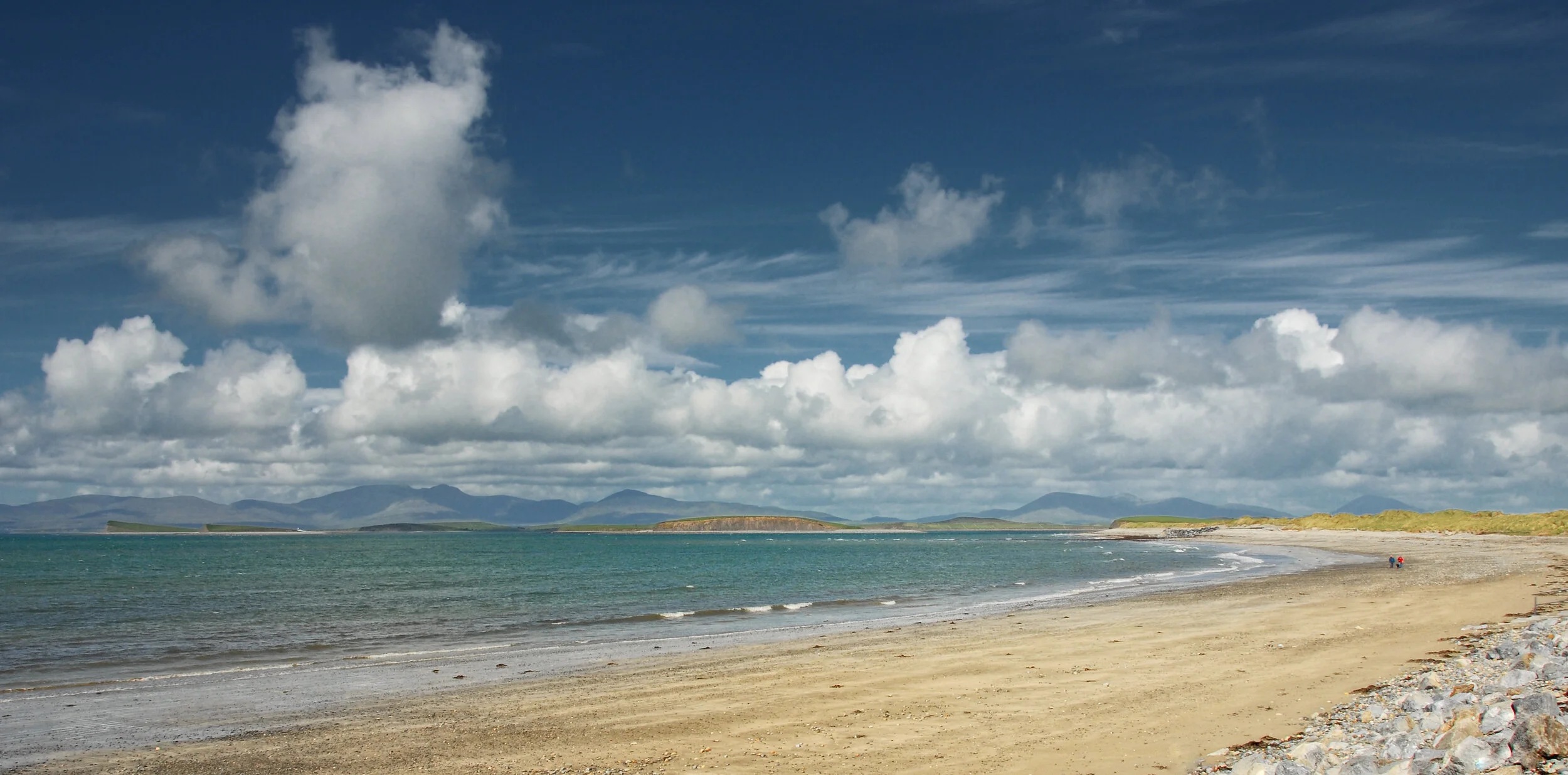 Walk on the beach - Clare Sund