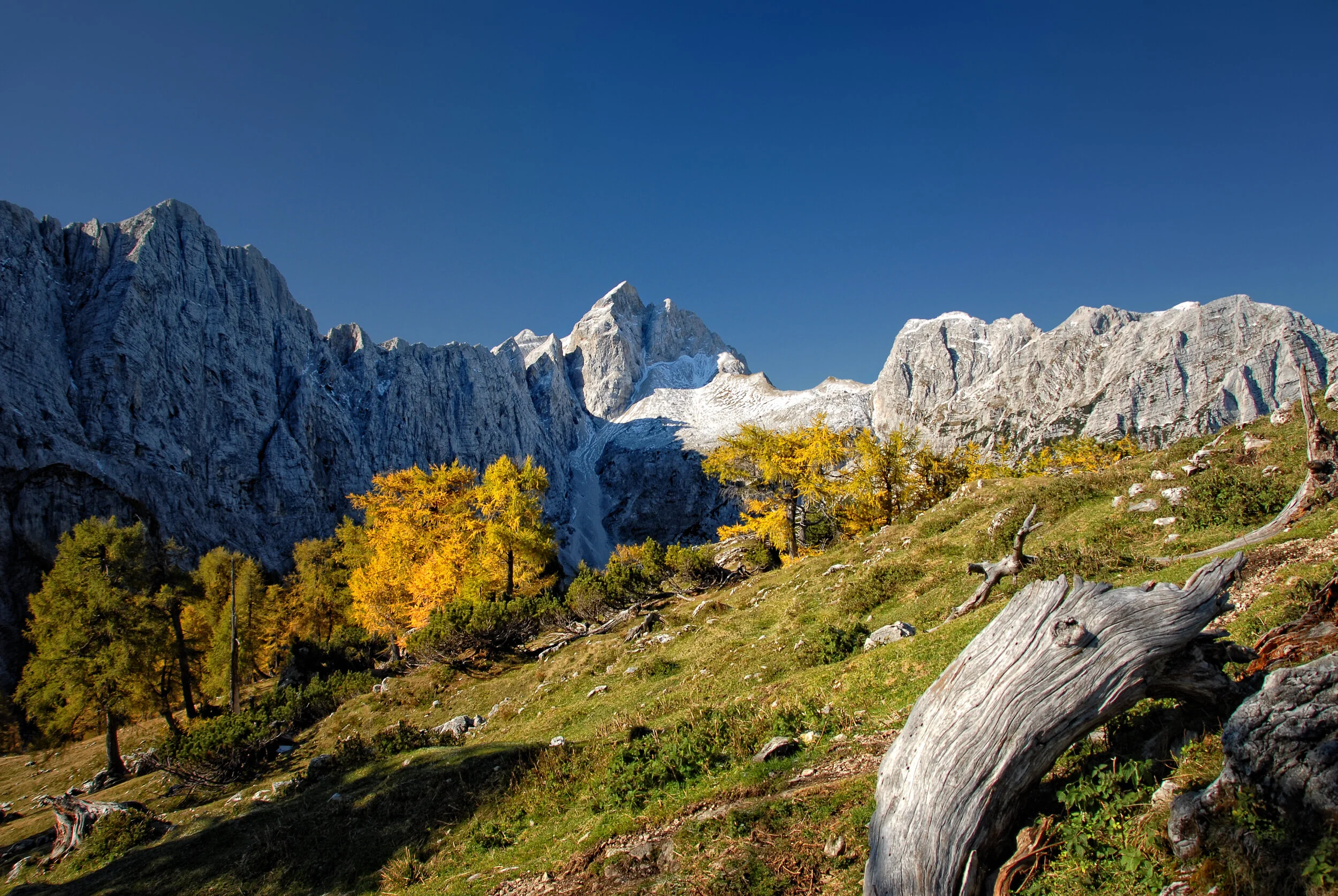 Hoch im Oktober - Jalovec von der Sleme, Julische Alpen