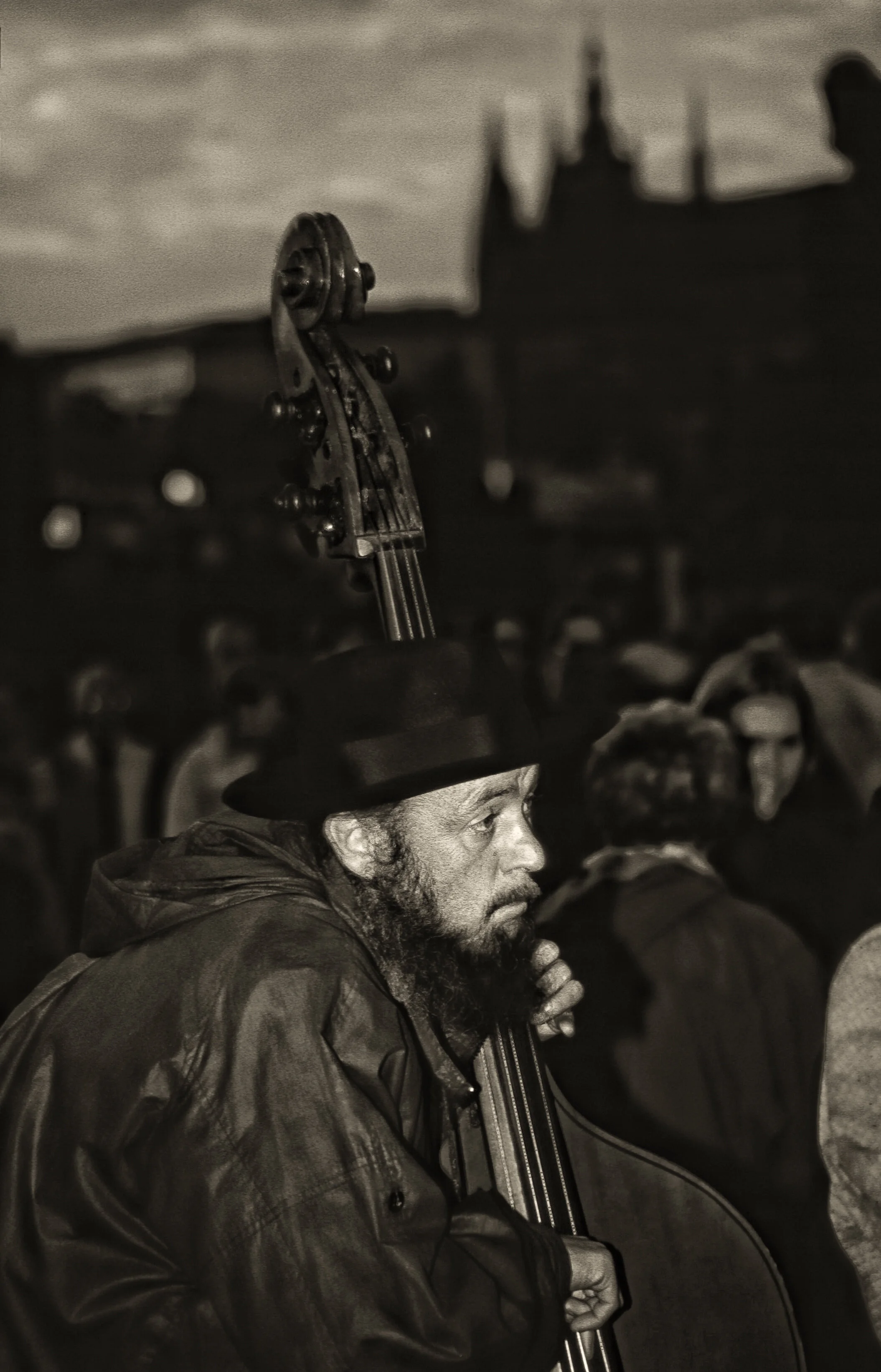 Brückenschlag, basslastig - Karlsbrücke Prag