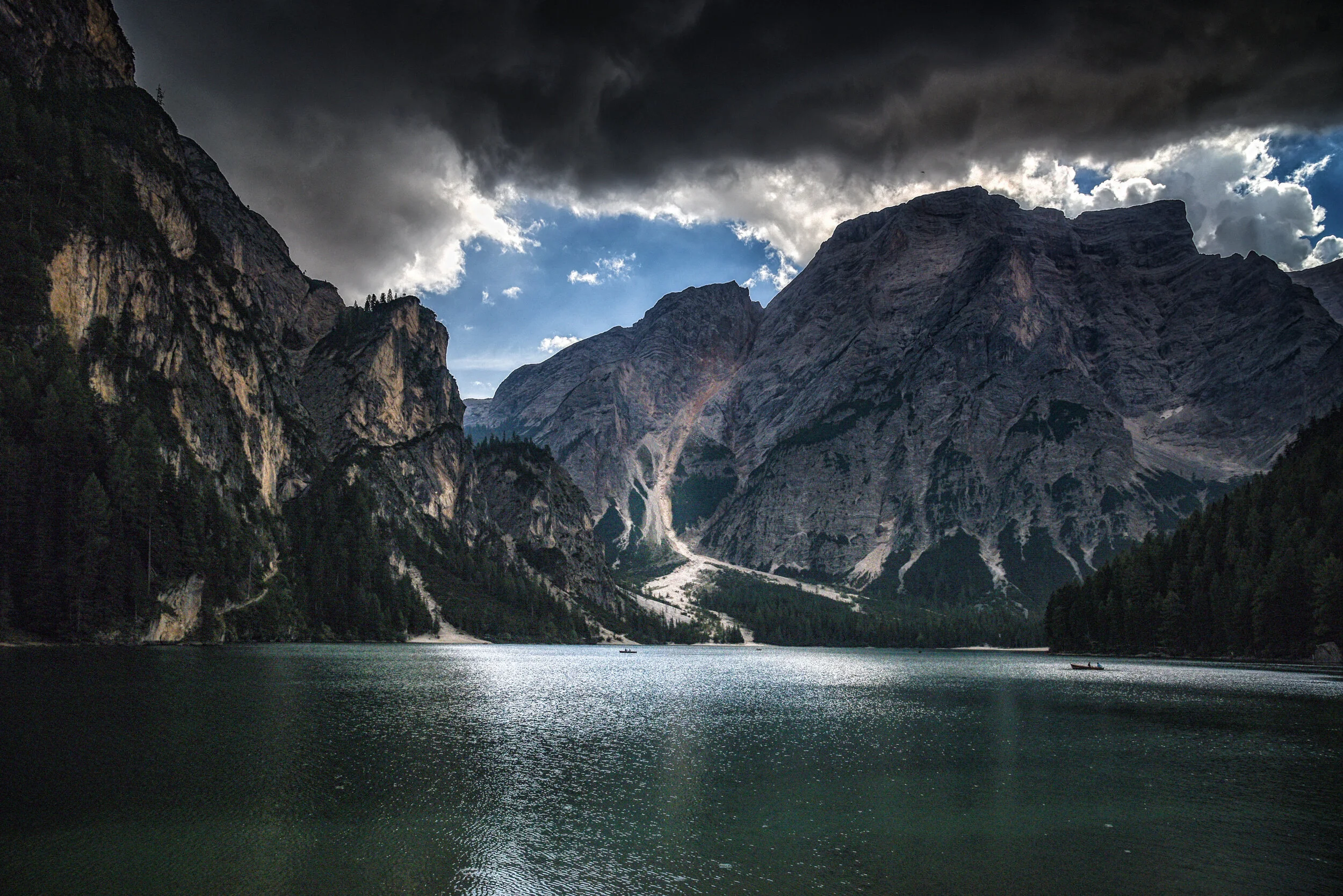 12 Minuten - Pragser Wildsee vor dem Sommergewitter