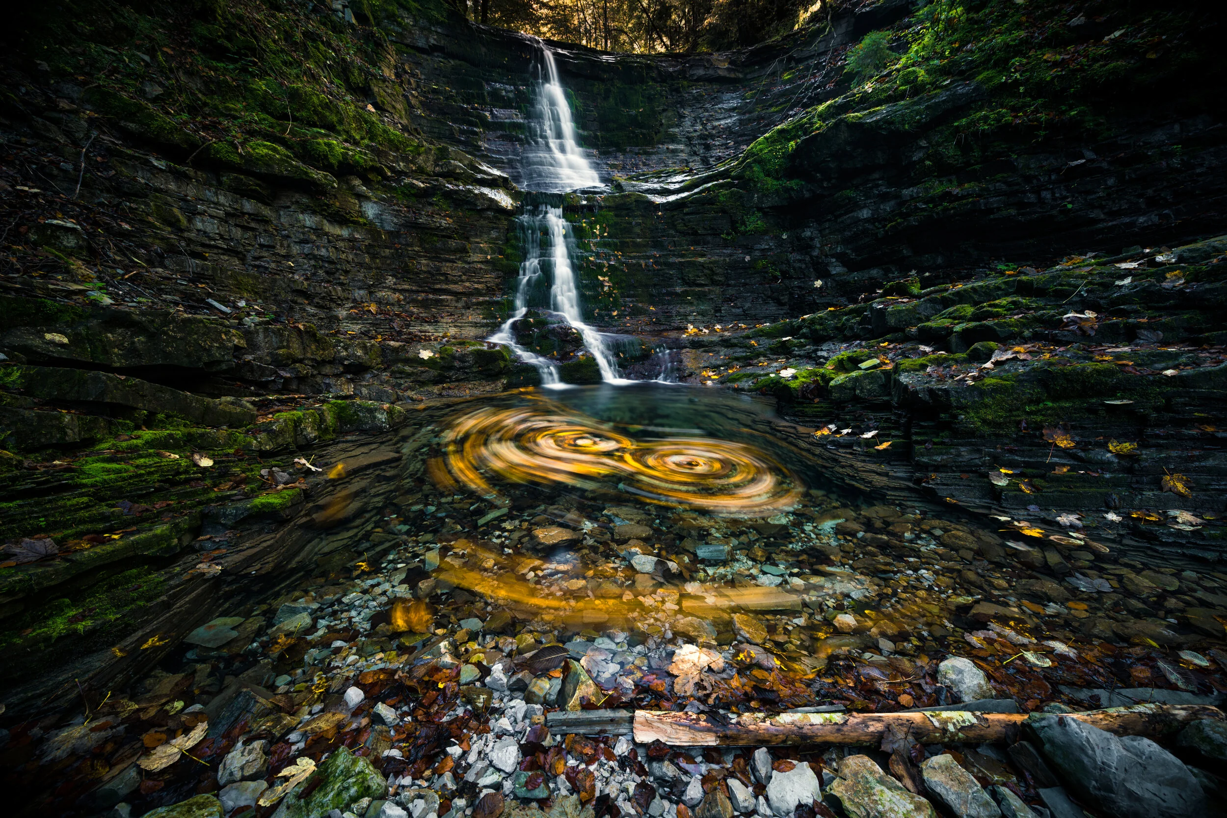 Herbstlaub im Zeitenstrudel - Ramaigraben, Salzburg