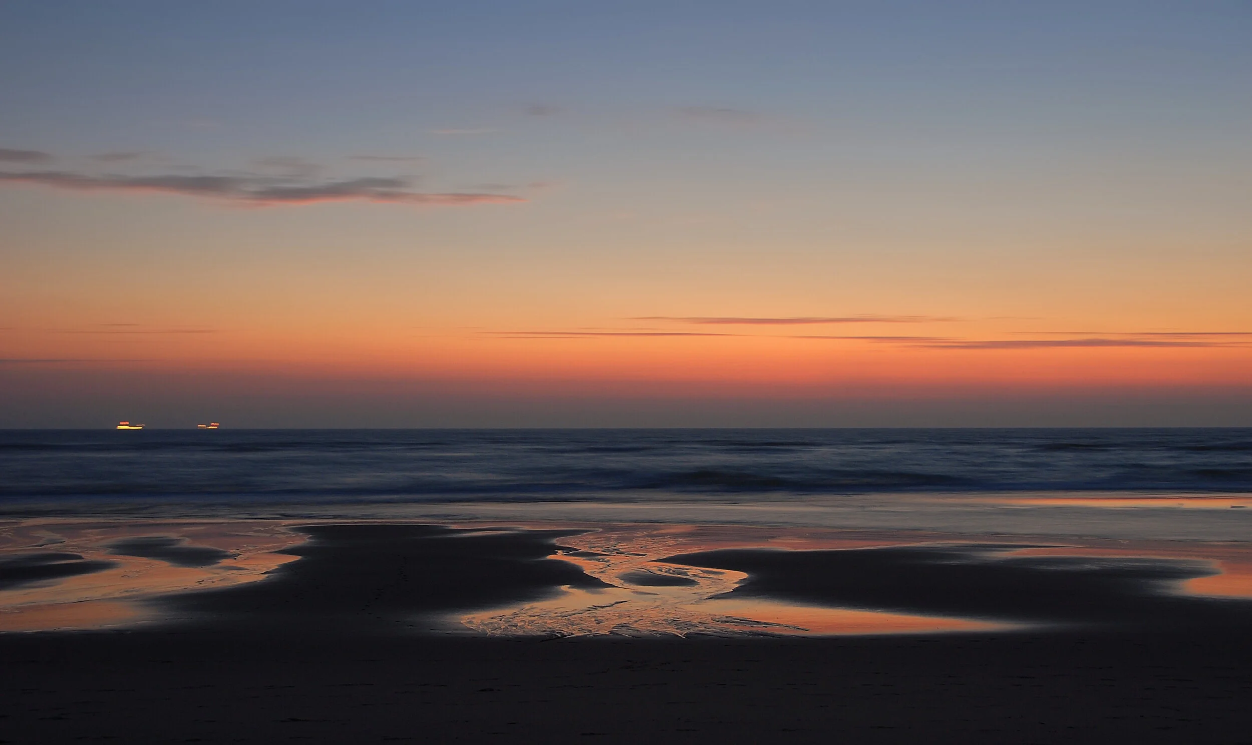 Strandgirlanden, nachtwärts