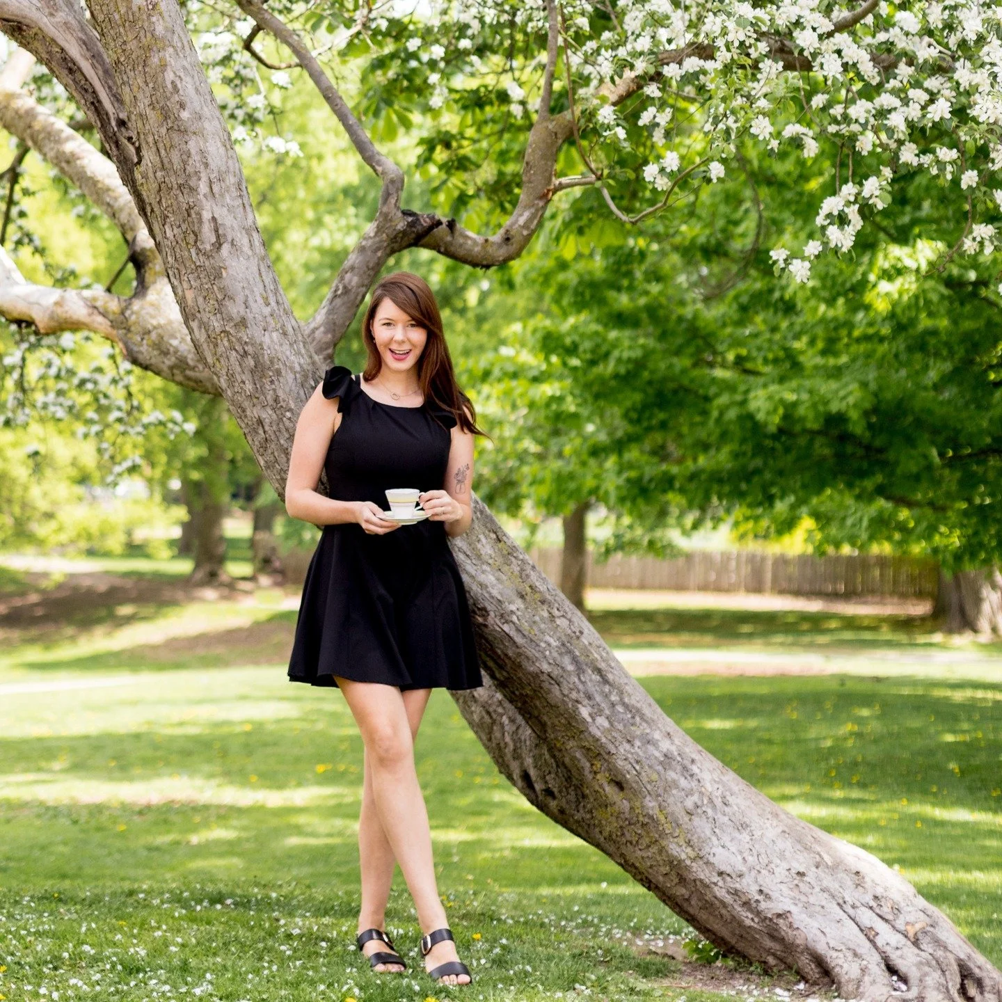 ❤️Summer Tea!

I'm back from an incredible vacation and road trip across the East Coast of Canada!

 I had a wonderful moment at a PEI restaurant where a lovely online customer whom had done our virtual classes approached me and recognized me from th