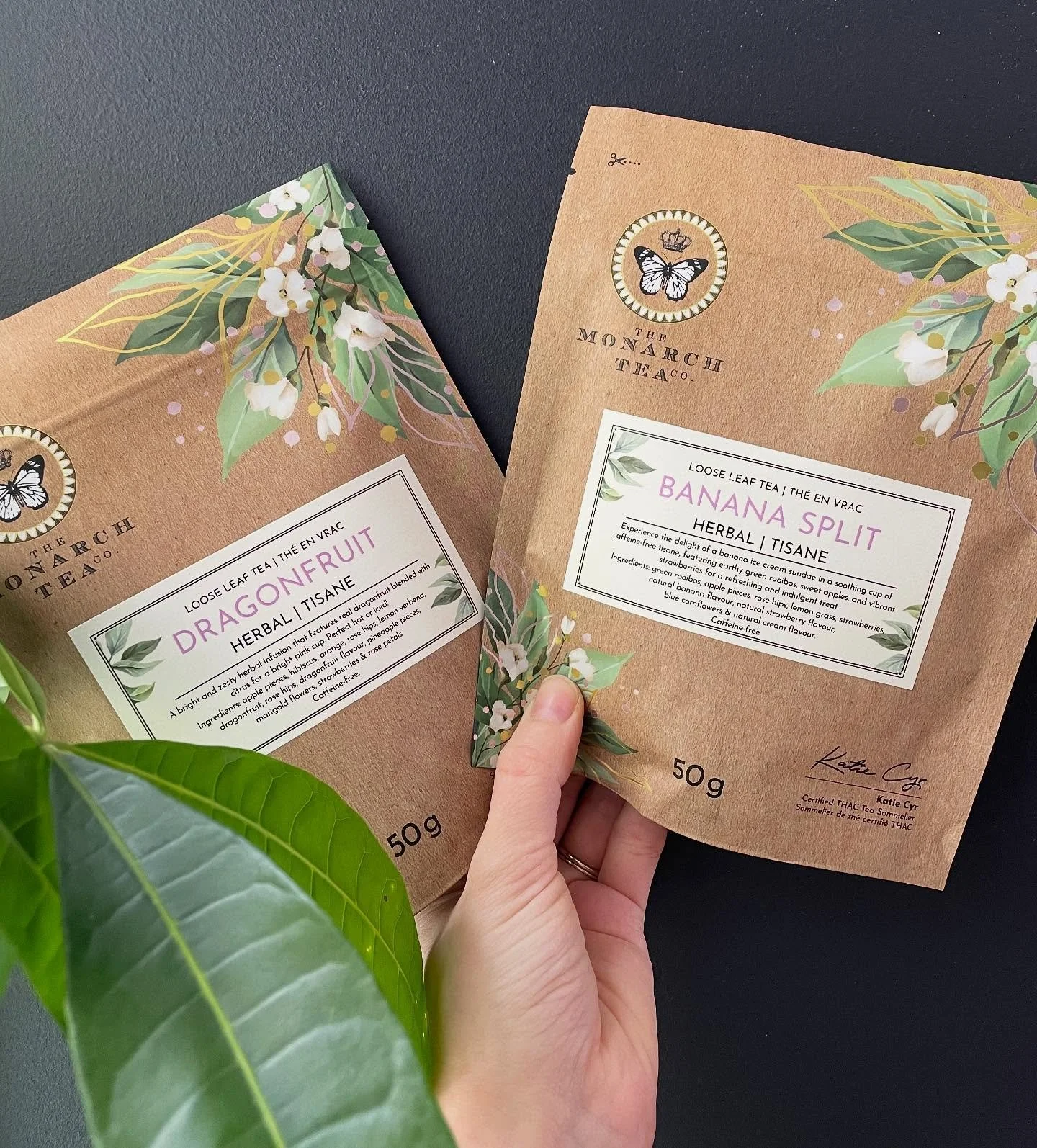 💖☀️Fun Summer Flavours 🌈👙

Both are caffeine free, 100% all natural &amp; sugar free and fantastic iced or hot. 

Dragonfruit Dream is a blend of real dragonfruit, pineapple, orange &amp; lemon verbena.🍍

Banana Split captures the delight of a ba