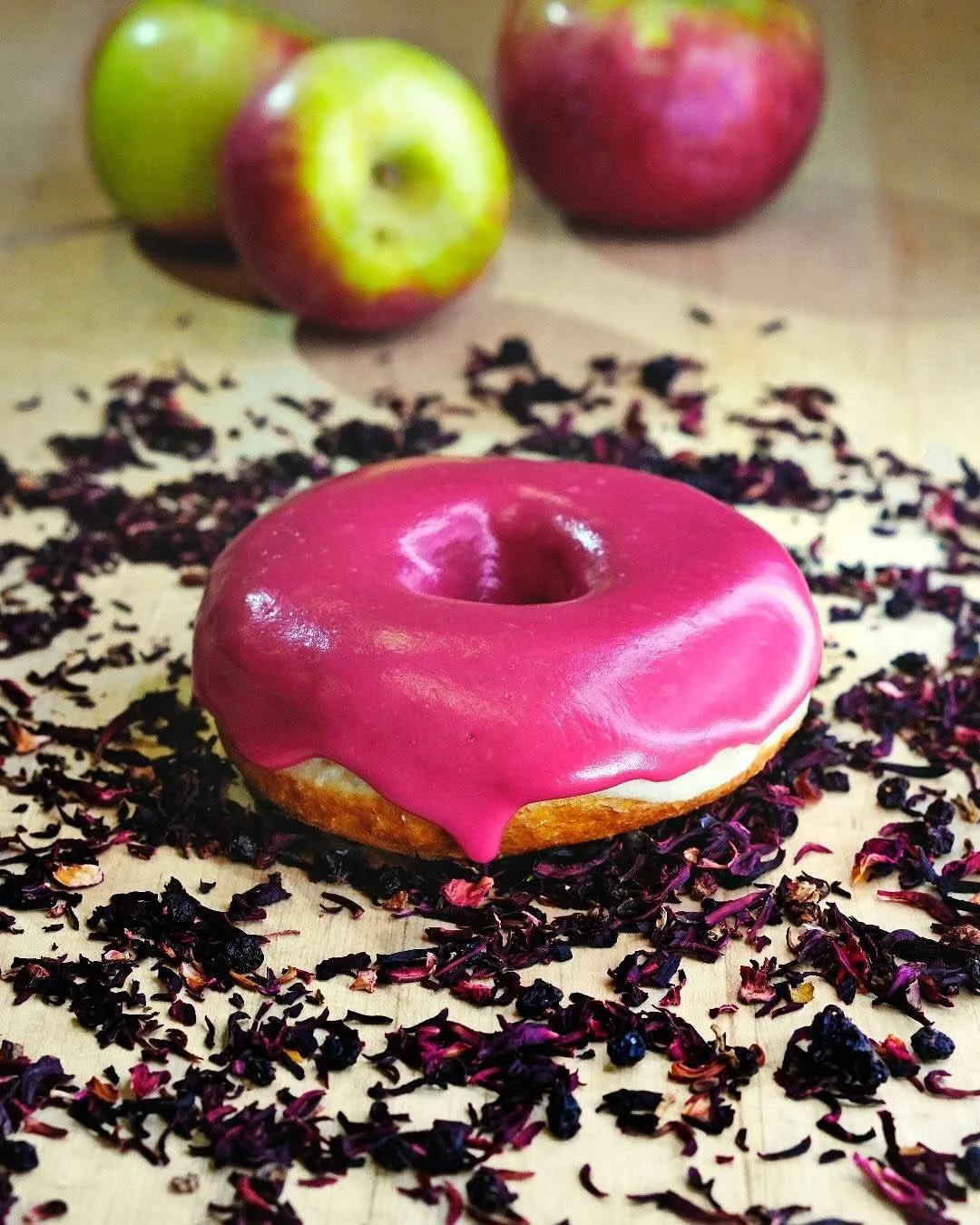🍩TEA DONUT!☕️

We had so many DM&rsquo;s about this from our stories yesterday I had to make a formal post!

Find these limited edition donuts infused with our tea at @donutmonsterhamilton on Locke St in Hamilton!☕️🎉

🌺Bella Coola Donut is infused