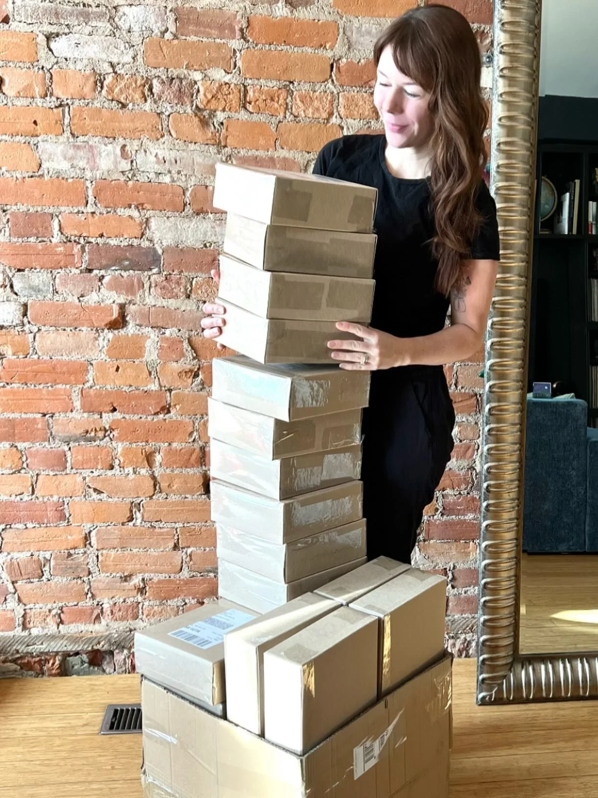 ❄️January has been a busy month so far, shipping out corporate orders and working on four custom tea projects at once! Today I shipped out 40 custom boxes for a virtual tea 101 🎉

Upcoming Monarch Tea Co. events &amp; workshops: 

☕️Jan 10th @richmo