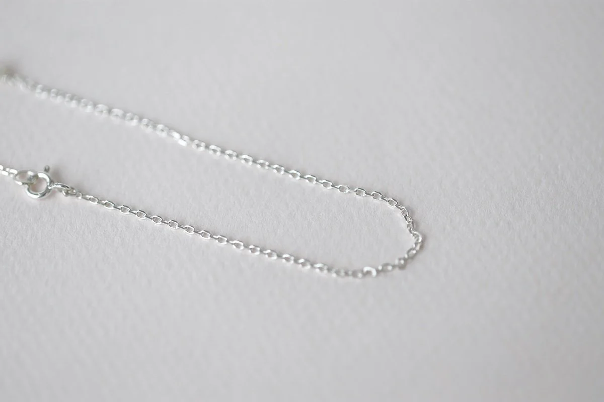 silver chain light 1.jpg