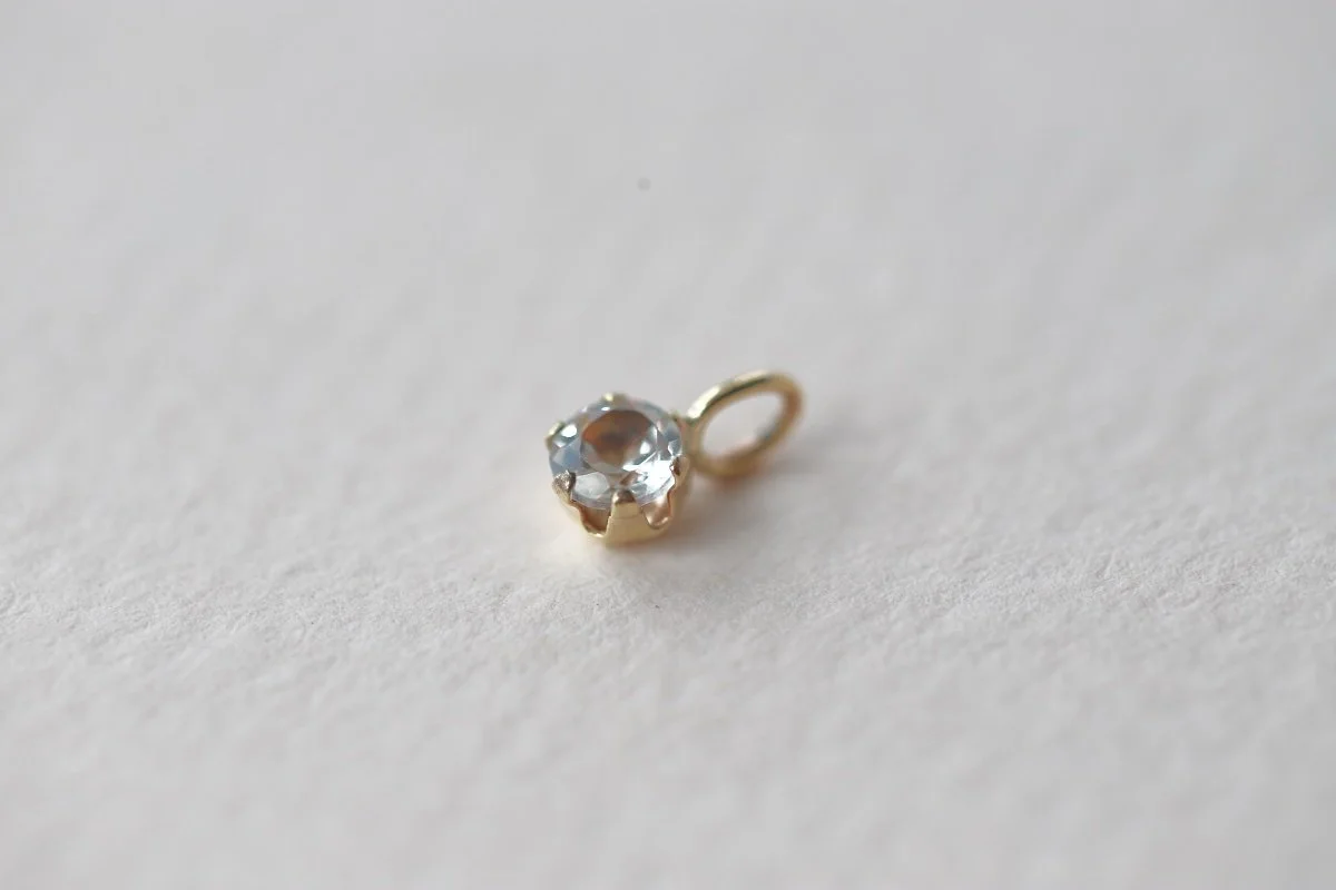 WHITE TOPAZ 5.jpg