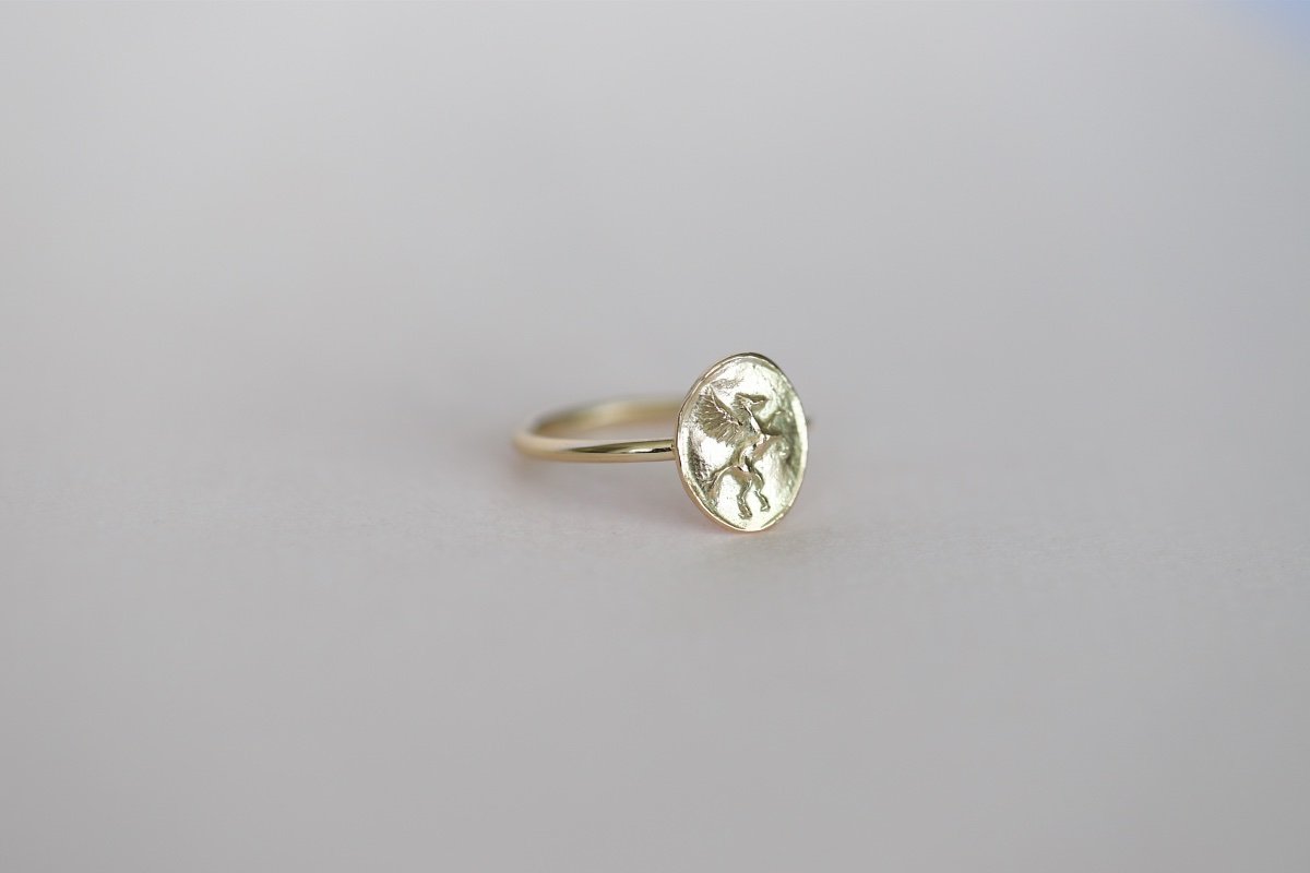 pegasus ring gold 10.jpg