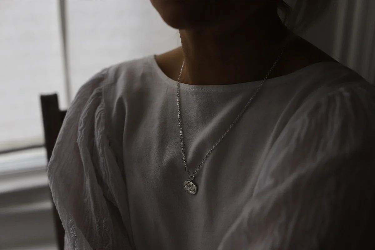 swallow necklace model 1.jpg (Copy)