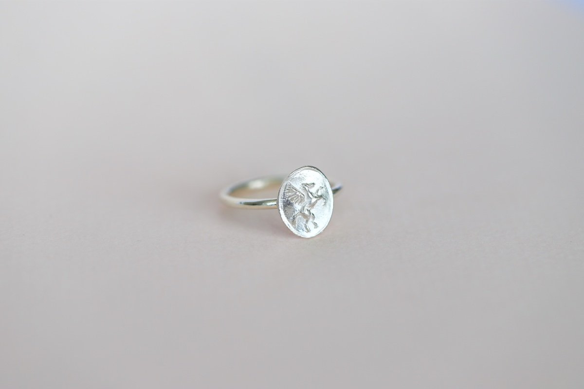 pegasus ring silver 1.jpg
