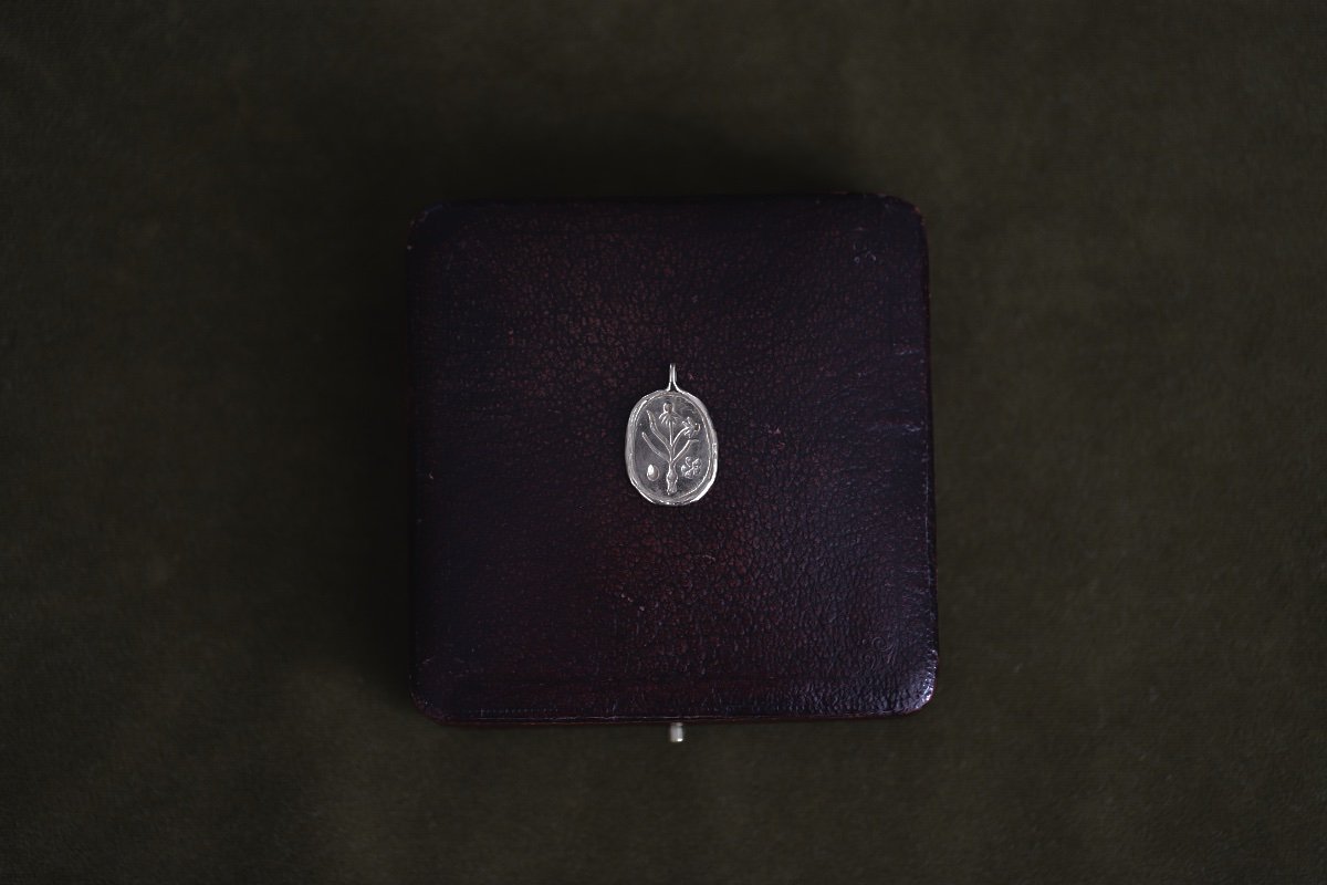 ostara bronze box.jpg