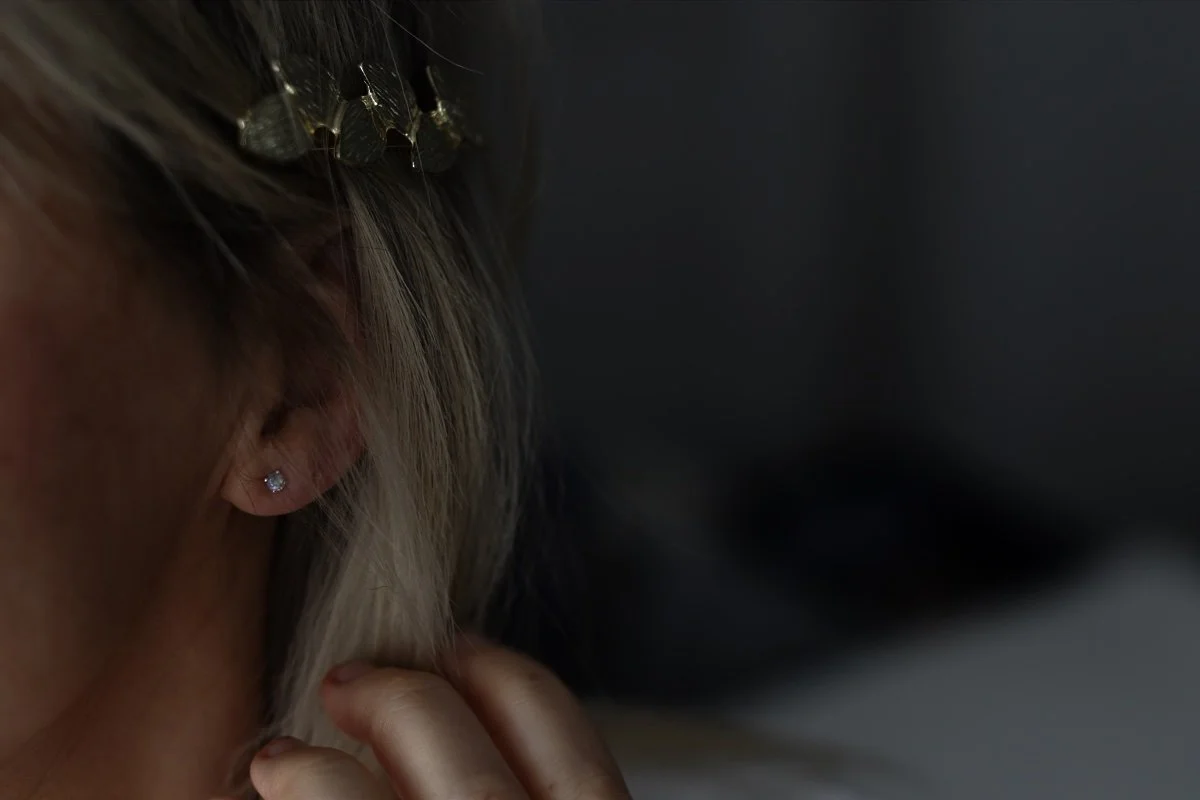 silver labrodite studs model 4.jpg