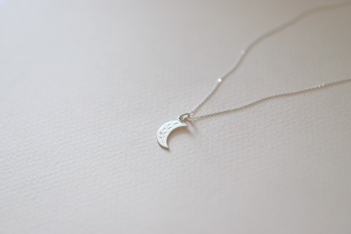 silver crescent moon 2.jpg