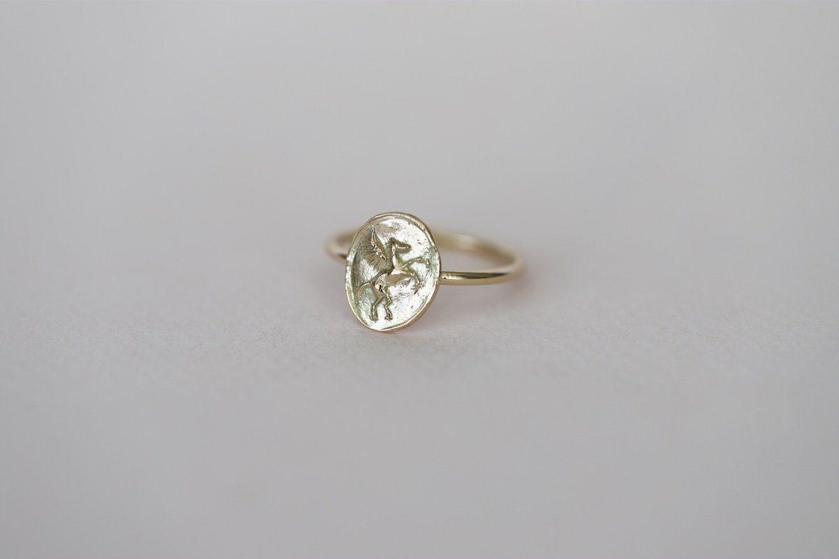 pegasus ring gold 9.jpg