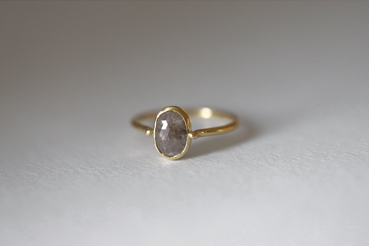 GREY DIAMOND RING 6.jpg