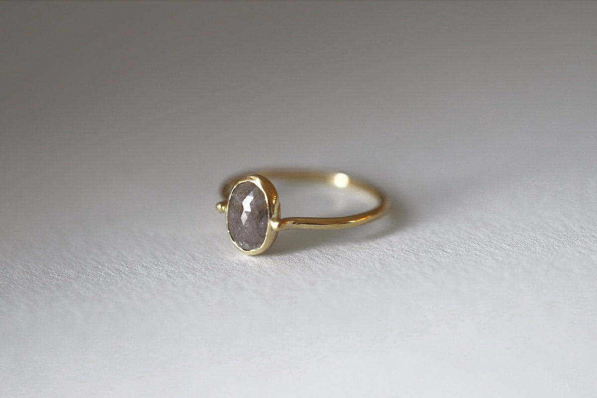 GREY DIAMOND RING 7.jpg
