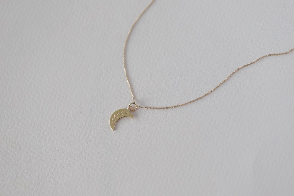gold crescent moon 5.jpg