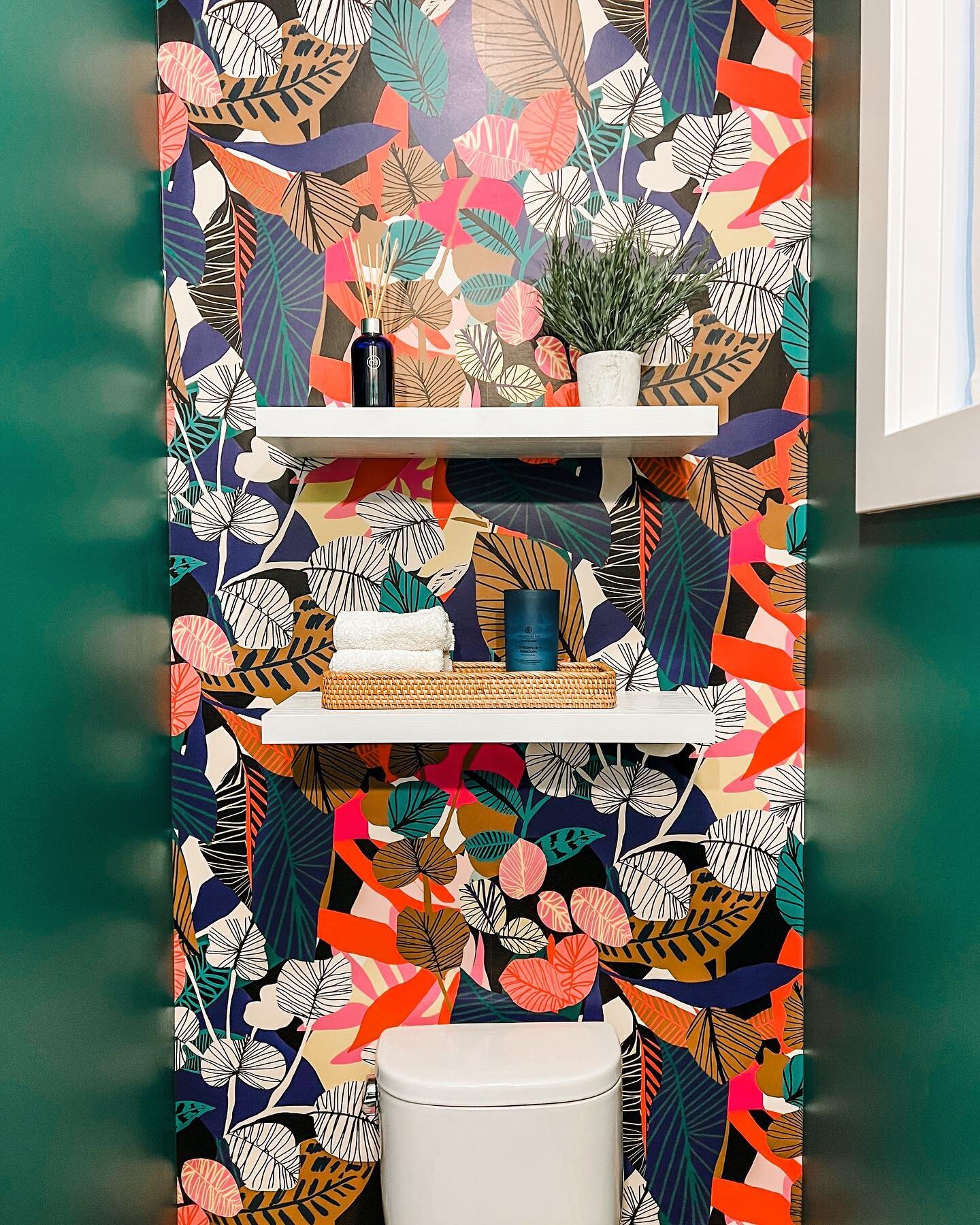 I love a neutral color palette, but I also love it when a client wants to get crazy with color 😍. A powder room is the perfect place for bold wallpaper, and I love the way this one turned out!

#powderroom #colorfuldecor #wallpaper #bathroomdesign #