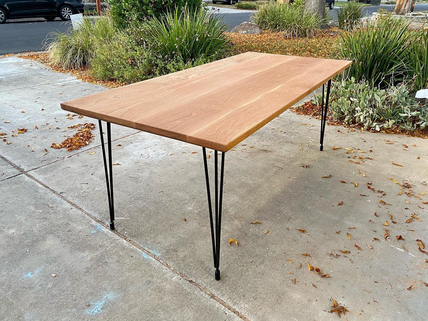 Just finished up this beautiful #whiteoak dining table with @ba66io. Just in time for thanksgiving! 
.
Wood from @macbeathhardwood and finished with @generalfinishes #armrseal #satin 
.
.
.
.
.
#widenwoodworks #woodworker #woodworking #wood #quarters