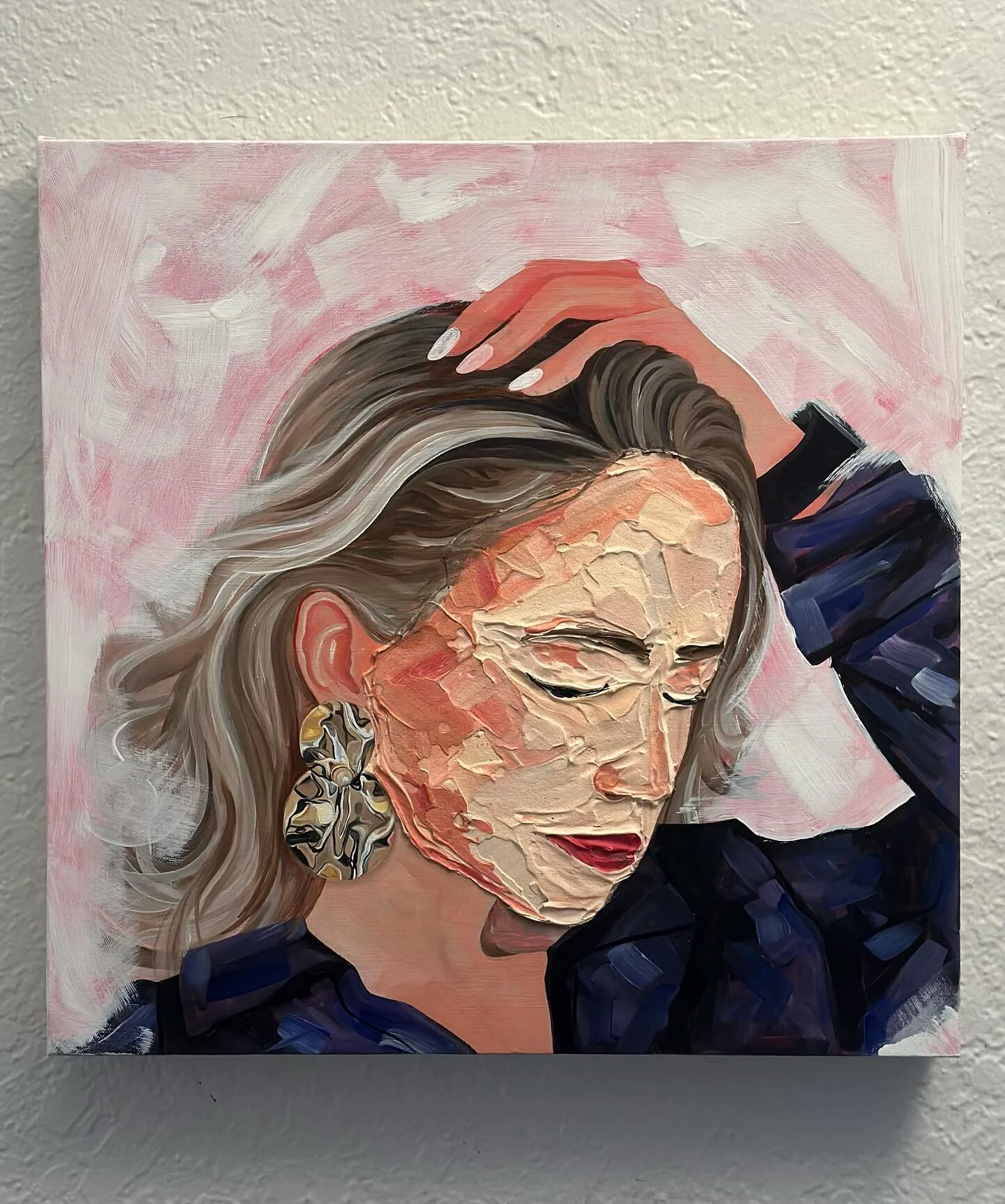 Not finished yet, but I&rsquo;m slowly making more progress on this self-portrait. Aiming for a more abstract approach, playing around with texture and colour.

#art #artwork #artprocess #painting #customart #artforsale