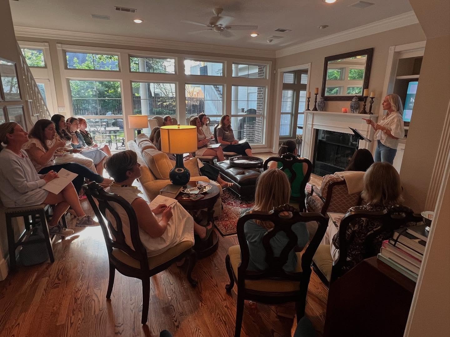 I loved my time with the women of @ctkhou this week teaching my Worldview Workshop&mdash;Know the Truth: An Introduction to Worldview &amp; Apologetics. 

What happens when your beliefs intersect with the culture? How do you know what you believe? Wh